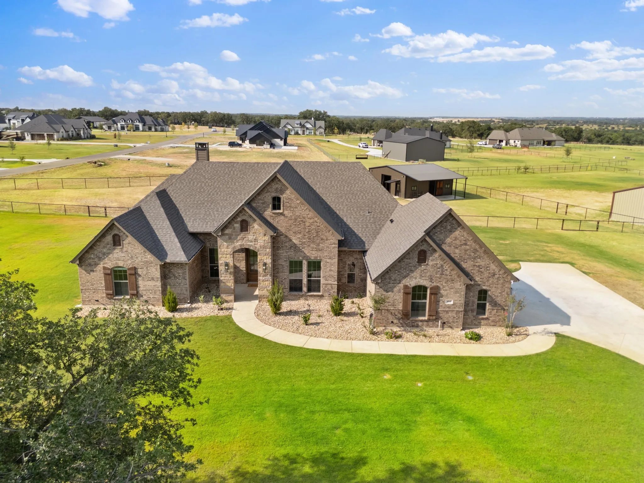 Single Family Residence For Sale in Parker County , 460 Royal Santana Run, Weatherford, Texas 76087, 4 Bedroom, 3 Bathroom, 3 Garage spaces, 3,050 Sqft, built in 2024, mls#21369769, Real Estate Agent in Weatherford, Homes For Sale in Parker county, Homes For Sale in Weatherford, Realtor in Weatherford Texas, Real Estate Brokerage Independent Realty Texas, Luminita Cordes Realtor