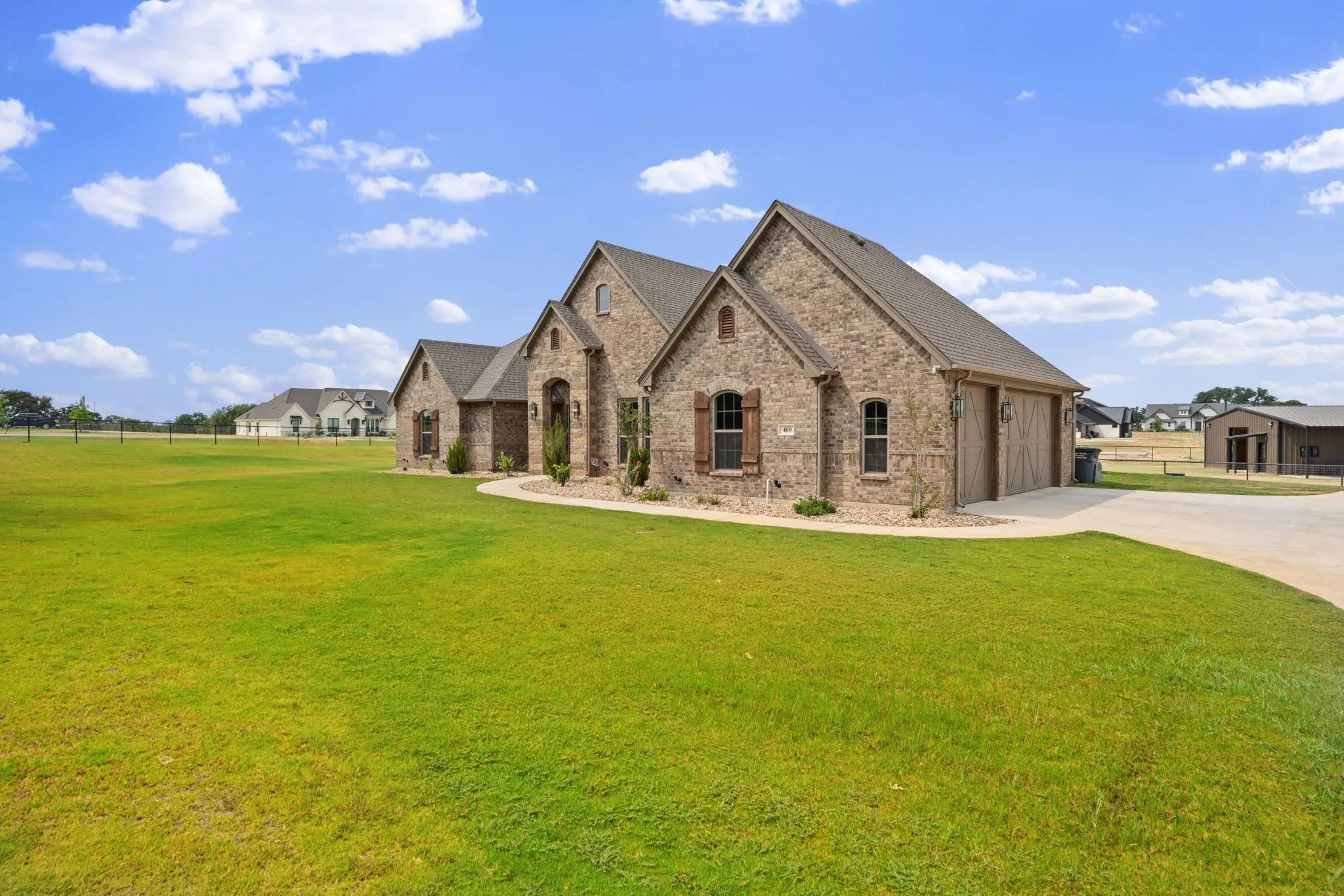 Single Family Residence For Sale in Parker County , 460 Royal Santana Run, Weatherford, Texas 76087, 4 Bedroom, 3 Bathroom, 3 Garage spaces, 3,050 Sqft, built in 2024, mls#21369769, Real Estate Agent in Weatherford, Homes For Sale in Parker county, Homes For Sale in Weatherford, Realtor in Weatherford Texas, Real Estate Brokerage Independent Realty Texas, Luminita Cordes Realtor