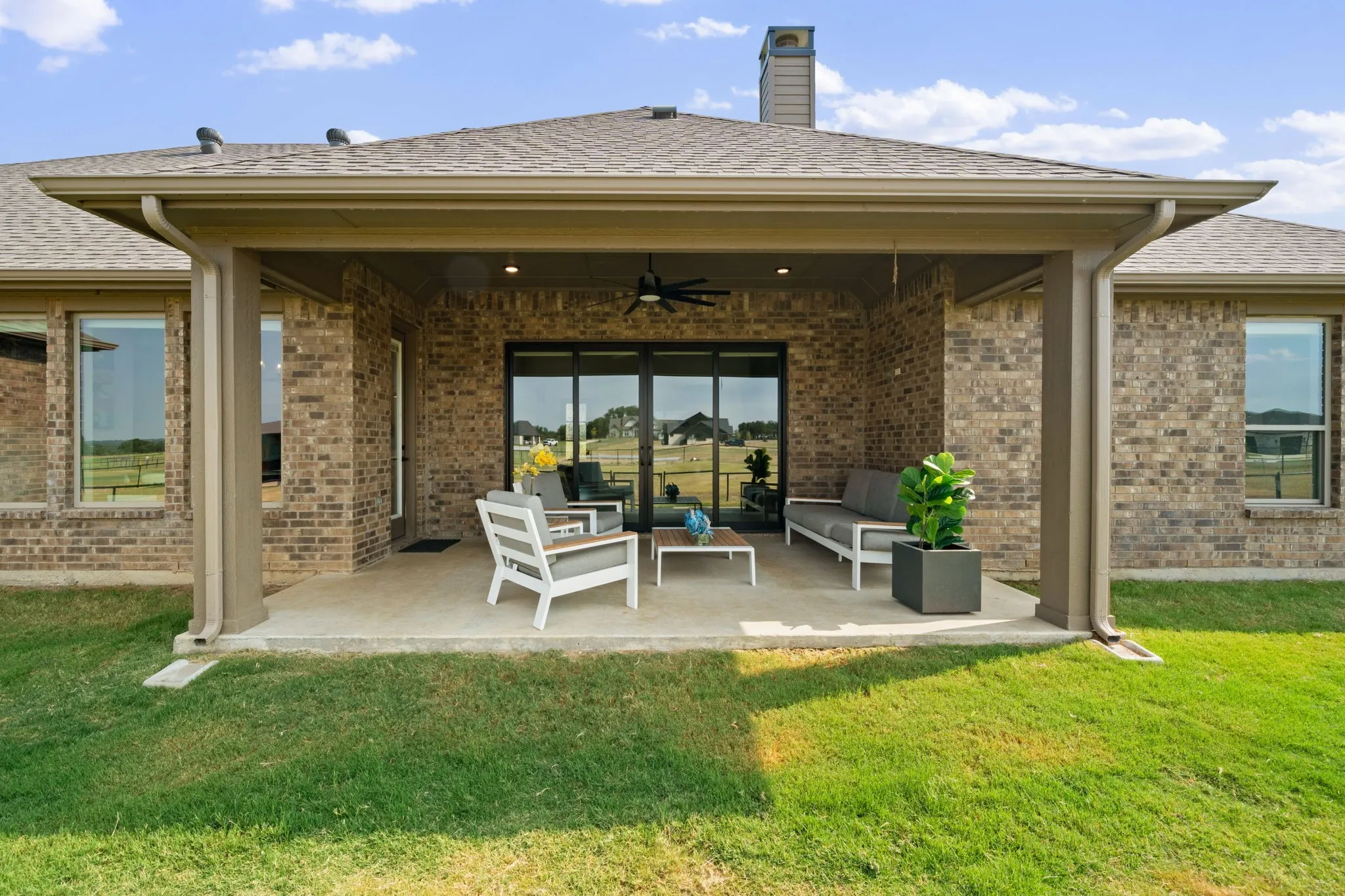 Single Family Residence For Sale in Parker County , 460 Royal Santana Run, Weatherford, Texas 76087, 4 Bedroom, 3 Bathroom, 3 Garage spaces, 3,050 Sqft, built in 2024, mls#21369769, Real Estate Agent in Weatherford, Homes For Sale in Parker county, Homes For Sale in Weatherford, Realtor in Weatherford Texas, Real Estate Brokerage Independent Realty Texas, Luminita Cordes Realtor