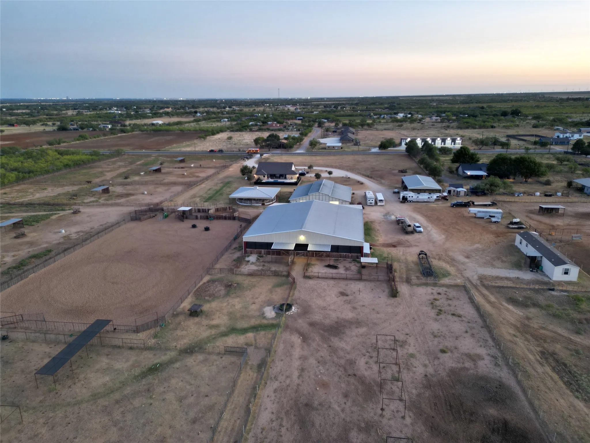 Single Family Residence For Sale in Taylor County , 201 FM 1750, Abilene, Texas 79602, 4 Bedroom, 2 Bathroom, 2 Garage spaces, 2,214 Sqft, built in 2012, mls#21370887, Real Estate Agent in Abilene, Homes For Sale in Taylor county, Homes For Sale in Abilene, Realtor in Abilene Texas, Real Estate Brokerage Independent Realty Texas, Luminita Cordes Realtor