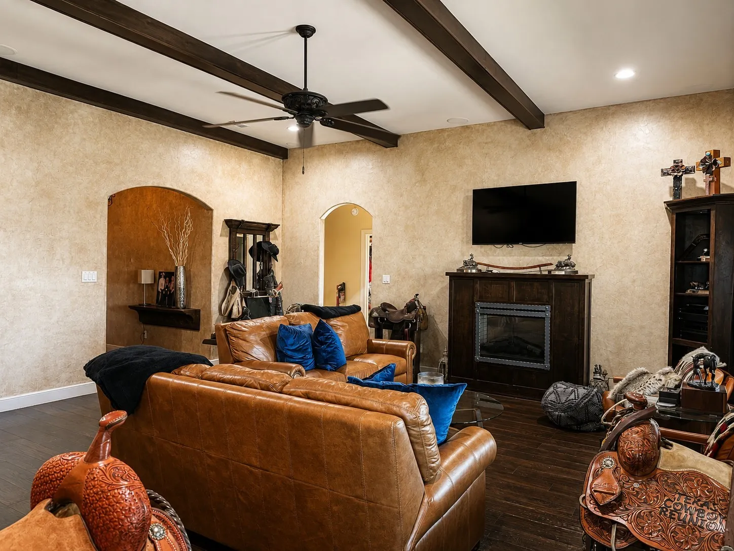 Single Family Residence For Sale in Taylor County , 201 FM 1750, Abilene, Texas 79602, 4 Bedroom, 2 Bathroom, 2 Garage spaces, 2,214 Sqft, built in 2012, mls#21370887, Real Estate Agent in Abilene, Homes For Sale in Taylor county, Homes For Sale in Abilene, Realtor in Abilene Texas, Real Estate Brokerage Independent Realty Texas, Luminita Cordes Realtor
