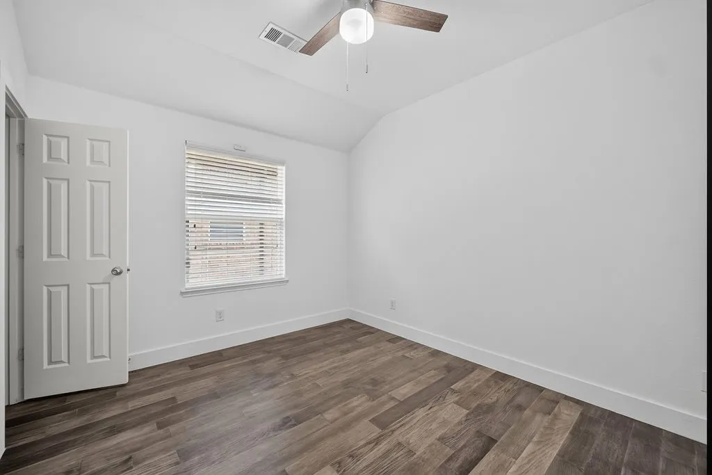Single Family Residence For Sale in Collin County , 605 Stableford Street, Celina, Texas 75009, 4 Bedroom, 3 Bathroom, 2 Garage spaces, 2,123 Sqft, built in 2015, mls#21369398, Real Estate Agent in Celina, Homes For Sale in Collin county, Homes For Sale in Celina, Realtor in Celina Texas, Real Estate Brokerage Independent Realty Texas, Luminita Cordes Realtor