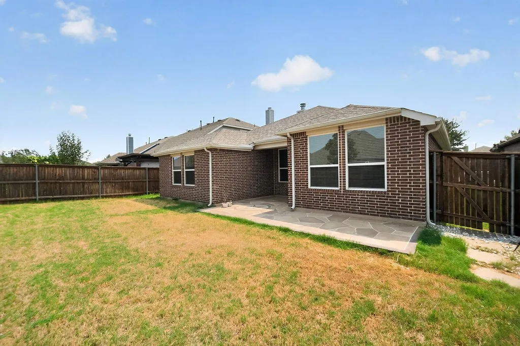 Single Family Residence For Sale in Collin County , 605 Stableford Street, Celina, Texas 75009, 4 Bedroom, 3 Bathroom, 2 Garage spaces, 2,123 Sqft, built in 2015, mls#21369398, Real Estate Agent in Celina, Homes For Sale in Collin county, Homes For Sale in Celina, Realtor in Celina Texas, Real Estate Brokerage Independent Realty Texas, Luminita Cordes Realtor