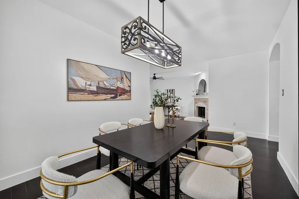 Single Family Residence For Sale in Collin County , 605 Stableford Street, Celina, Texas 75009, 4 Bedroom, 3 Bathroom, 2 Garage spaces, 2,123 Sqft, built in 2015, mls#21369398, Real Estate Agent in Celina, Homes For Sale in Collin county, Homes For Sale in Celina, Realtor in Celina Texas, Real Estate Brokerage Independent Realty Texas, Luminita Cordes Realtor