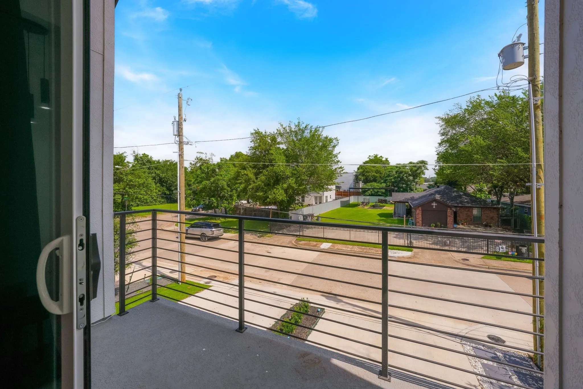 Single Family Residence For Rent in Dallas County , 1908 Duluth Street, Dallas, Texas 75212, 3 Bedroom, 3 Bathroom, 2 Garage spaces, 2,134 Sqft, built in 2025, mls#21364488, Real Estate Agent in Dallas, Homes For Rent in Dallas county, Homes For Rent in Dallas, Realtor in Dallas Texas, Real Estate Brokerage Independent Realty Texas, Luminita Cordes Realtor