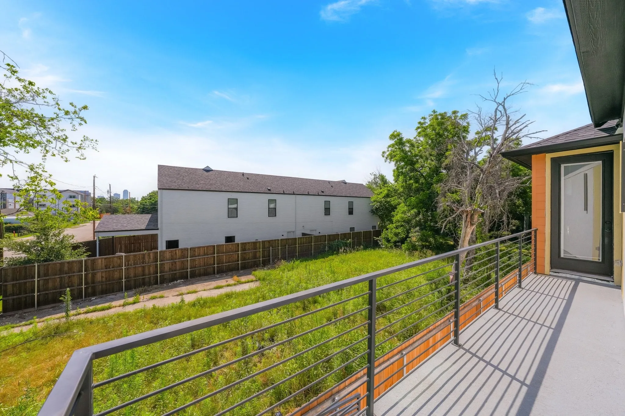 Single Family Residence For Rent in Dallas County , 1908 Duluth Street, Dallas, Texas 75212, 3 Bedroom, 3 Bathroom, 2 Garage spaces, 2,134 Sqft, built in 2025, mls#21364488, Real Estate Agent in Dallas, Homes For Rent in Dallas county, Homes For Rent in Dallas, Realtor in Dallas Texas, Real Estate Brokerage Independent Realty Texas, Luminita Cordes Realtor