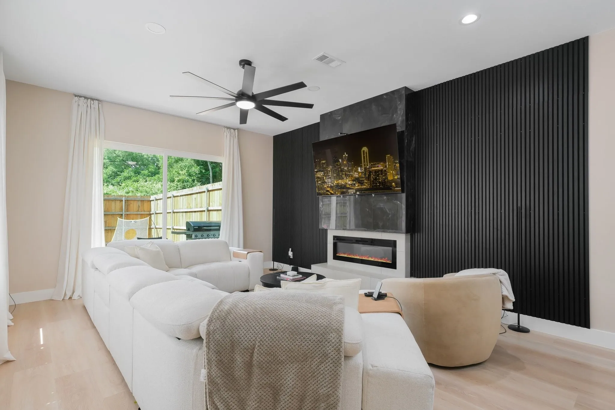 Single Family Residence For Rent in Dallas County , 1908 Duluth Street, Dallas, Texas 75212, 3 Bedroom, 3 Bathroom, 2 Garage spaces, 2,134 Sqft, built in 2025, mls#21364488, Real Estate Agent in Dallas, Homes For Rent in Dallas county, Homes For Rent in Dallas, Realtor in Dallas Texas, Real Estate Brokerage Independent Realty Texas, Luminita Cordes Realtor