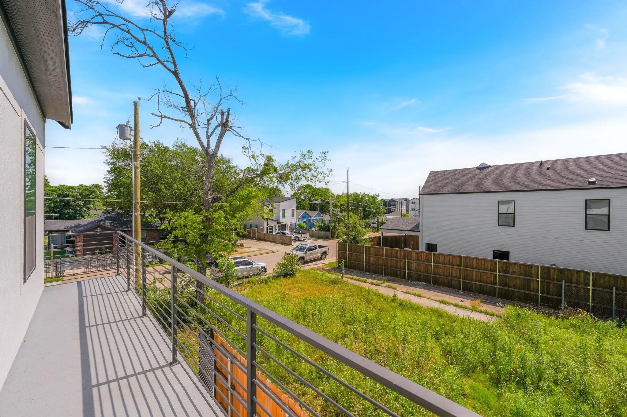 Single Family Residence For Rent in Dallas County , 1908 Duluth Street, Dallas, Texas 75212, 3 Bedroom, 3 Bathroom, 2 Garage spaces, 2,134 Sqft, built in 2025, mls#21364488, Real Estate Agent in Dallas, Homes For Rent in Dallas county, Homes For Rent in Dallas, Realtor in Dallas Texas, Real Estate Brokerage Independent Realty Texas, Luminita Cordes Realtor