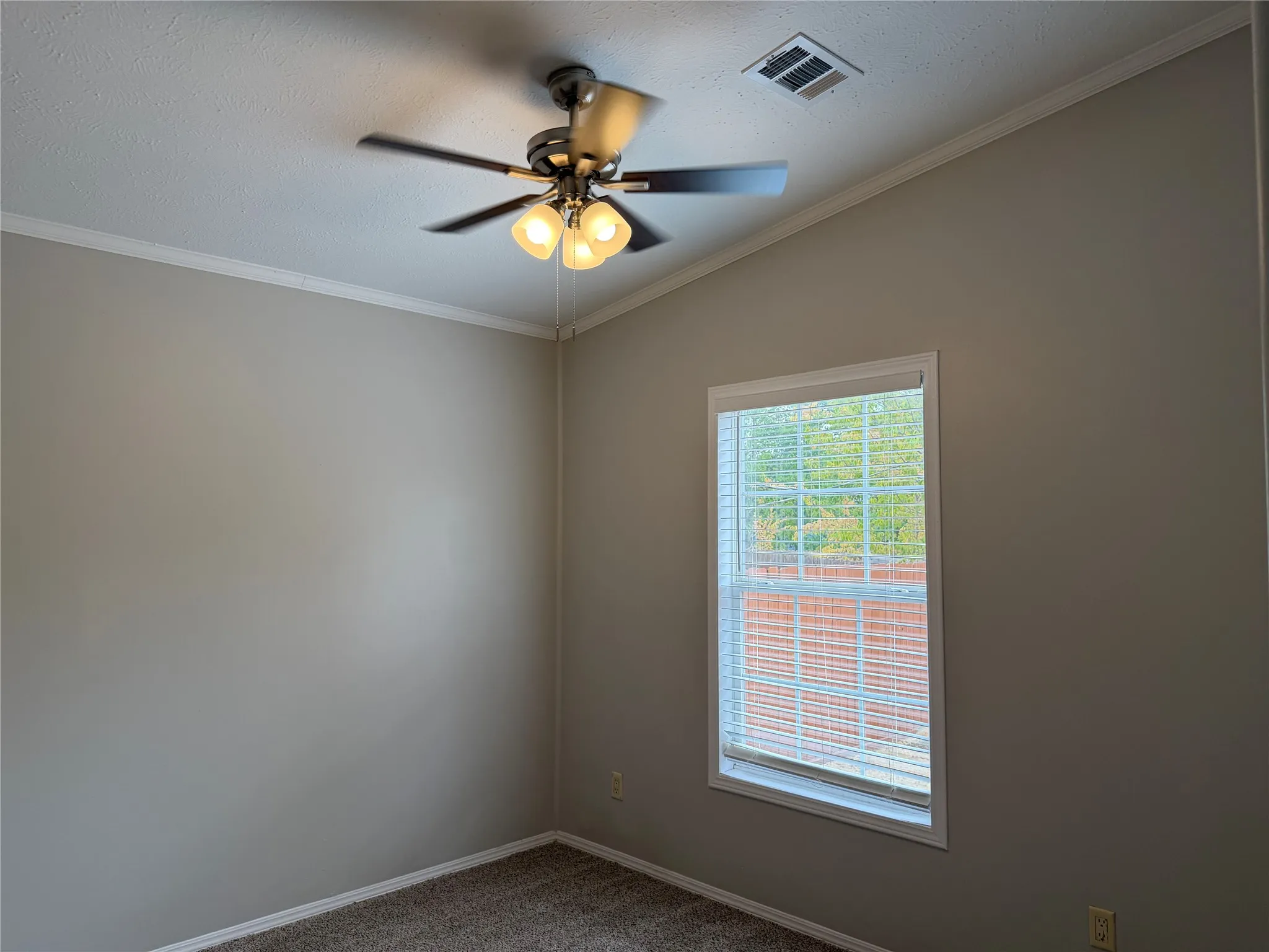 Single Family Residence For Rent in Dallas County , 13755 Biggs Street, Dallas, Texas 75253, 3 Bedroom, 2 Bathroom, Garage spaces, 1,195 Sqft, built in 2001, mls#21370989, Real Estate Agent in Dallas, Homes For Rent in Dallas county, Homes For Rent in Dallas, Realtor in Dallas Texas, Real Estate Brokerage Independent Realty Texas, Luminita Cordes Realtor