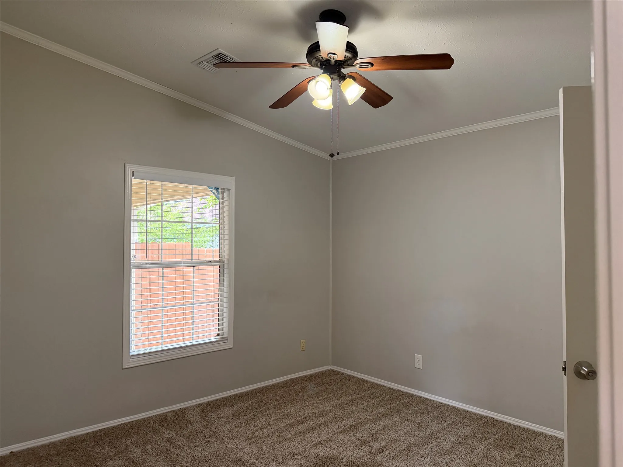 Single Family Residence For Rent in Dallas County , 13755 Biggs Street, Dallas, Texas 75253, 3 Bedroom, 2 Bathroom, Garage spaces, 1,195 Sqft, built in 2001, mls#21370989, Real Estate Agent in Dallas, Homes For Rent in Dallas county, Homes For Rent in Dallas, Realtor in Dallas Texas, Real Estate Brokerage Independent Realty Texas, Luminita Cordes Realtor
