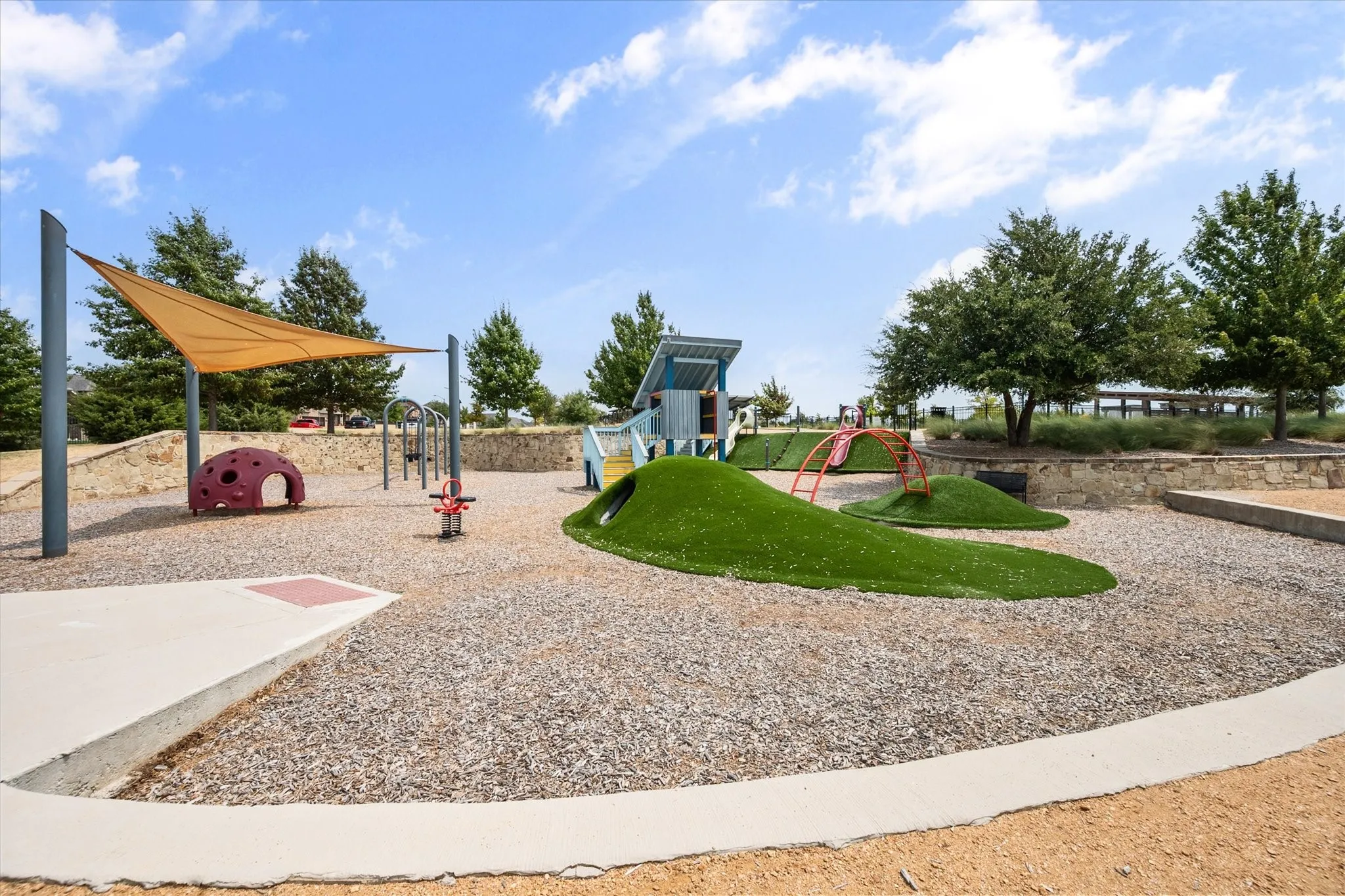 Single Family Residence For Sale in Tarrant County , 10321 Colina Drive, Fort Worth, Texas 76126, 3 Bedroom, 4 Bathroom, 2 Garage spaces, 3,118 Sqft, built in 2019, mls#21369897, Real Estate Agent in Fort Worth, Homes For Sale in Tarrant county, Homes For Sale in Fort Worth, Realtor in Fort Worth Texas, Real Estate Brokerage Independent Realty Texas, Luminita Cordes Realtor