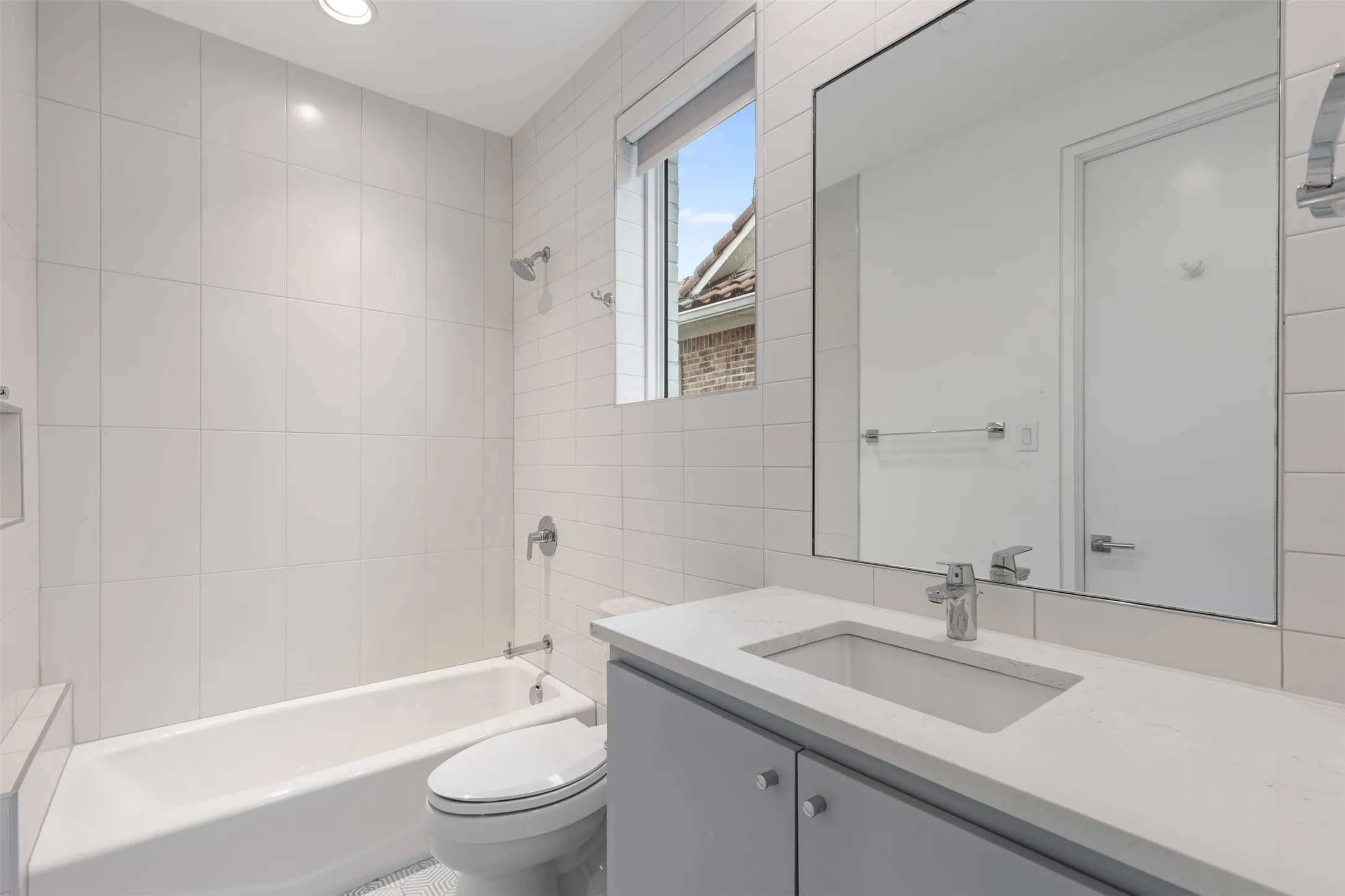 En-suite bathroom
