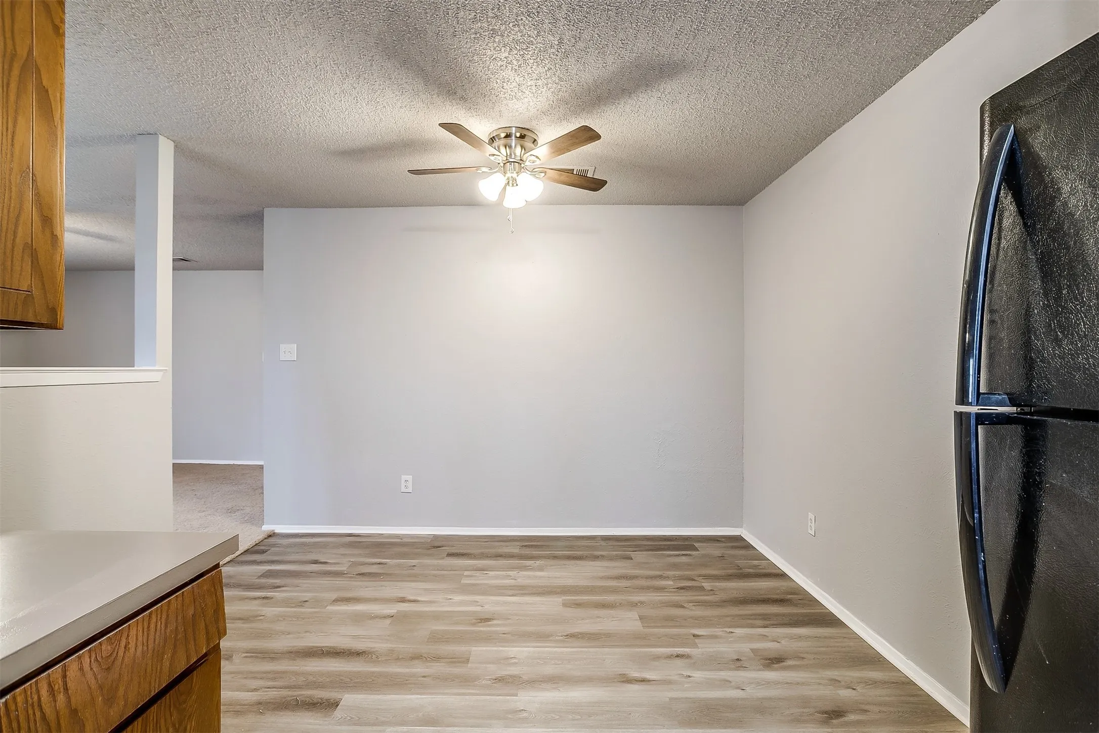 Duplex For Rent in Tarrant County , 2521 Indigo Lane, Arlington, Texas 76015, 2 Bedroom, 1 Bathroom, 2 Garage spaces, 1,014 Sqft, built in 1982, mls#21370835, Real Estate Agent in Arlington, Homes For Rent in Tarrant county, Homes For Rent in Arlington, Realtor in Arlington Texas, Real Estate Brokerage Independent Realty Texas, Luminita Cordes Realtor