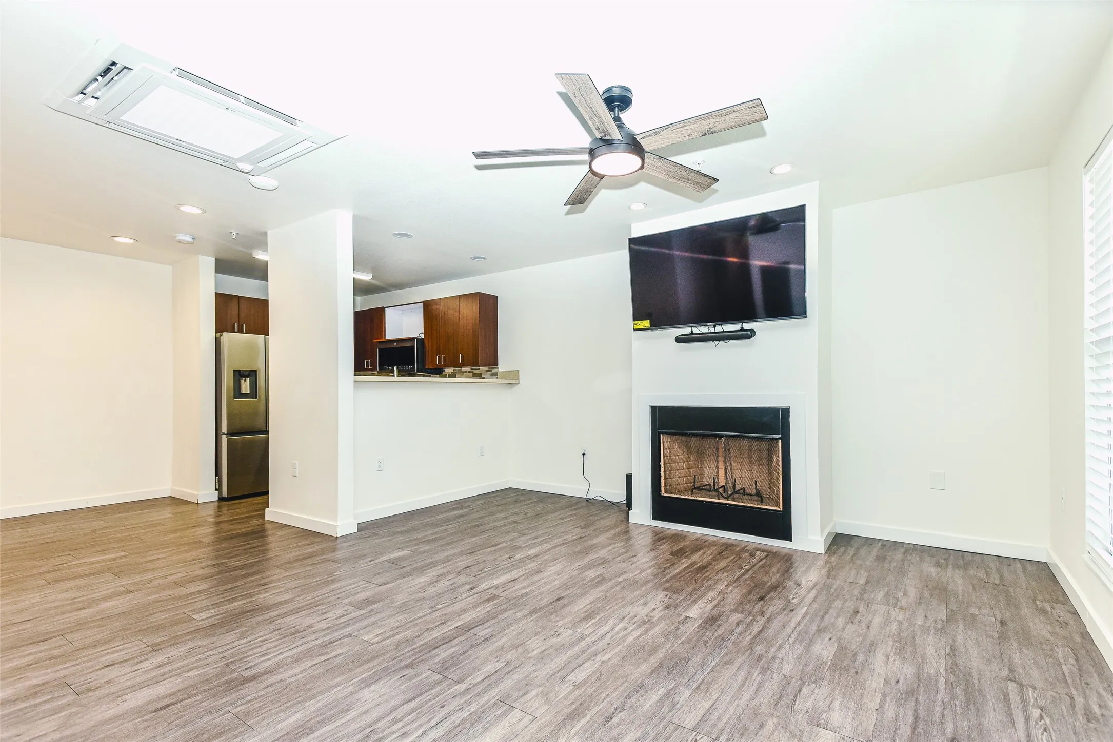 Condominium For Rent in Dallas County , 3022 Forest Lane 105, Dallas, Texas 75234, 2 Bedroom, 1 Bathroom, Garage spaces, 802 Sqft, built in 2024, mls#21370988, Real Estate Agent in Dallas, Homes For Rent in Dallas county, Homes For Rent in Dallas, Realtor in Dallas Texas, Real Estate Brokerage Independent Realty Texas, Luminita Cordes Realtor