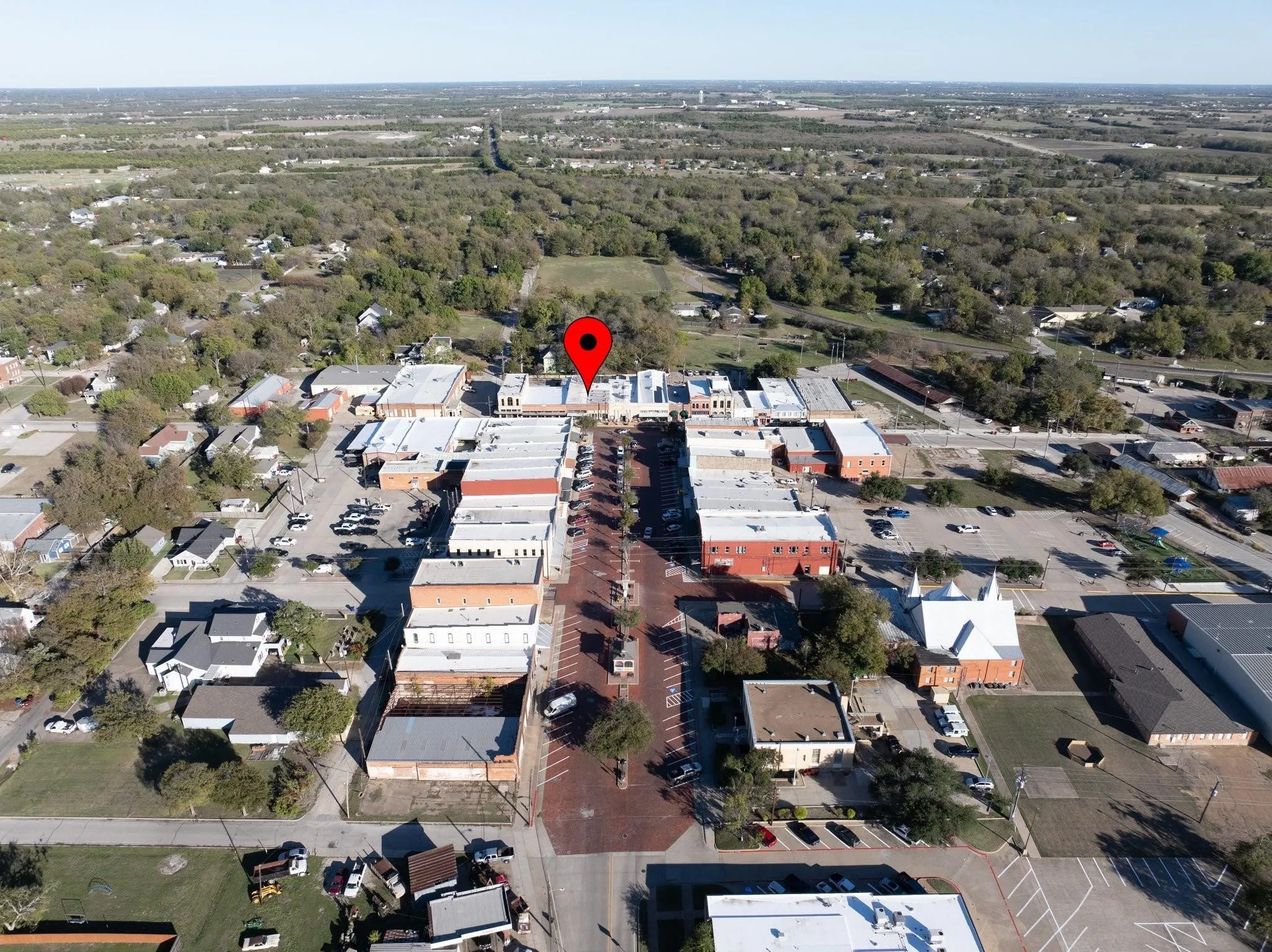 Business For Rent in Collin County , 107 S Main Street, Farmersville, Texas 75442, 0, 0, Garage spaces, 1,800 Sqft, built in 1930, mls#21370623, Real Estate Agent in Farmersville, Homes For Rent in Collin county, Homes For Rent in Farmersville, Realtor in Farmersville Texas, Real Estate Brokerage Independent Realty Texas, Luminita Cordes Realtor
