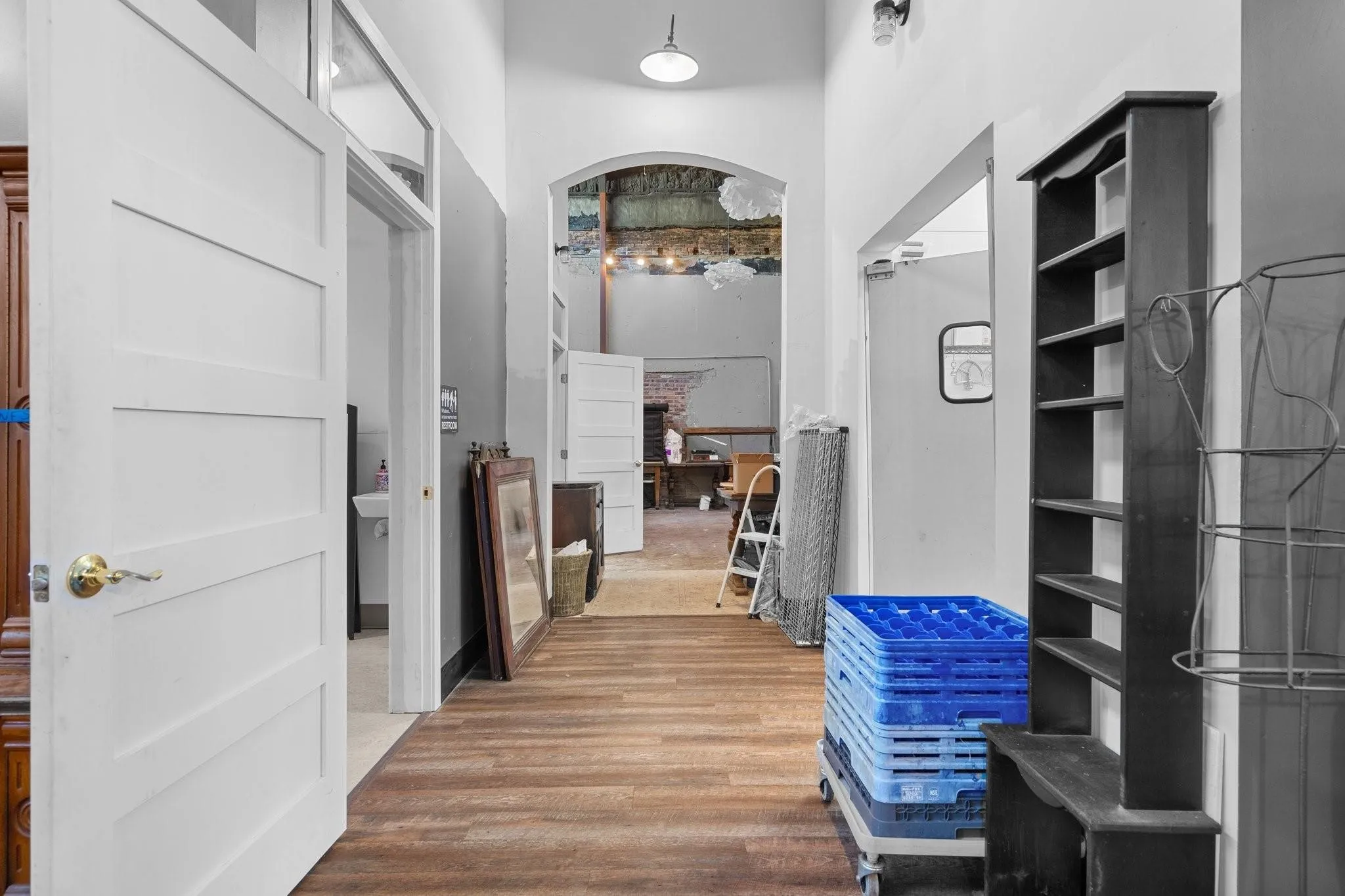 Business For Rent in Collin County , 107 S Main Street, Farmersville, Texas 75442, 0, 0, Garage spaces, 1,800 Sqft, built in 1930, mls#21370623, Real Estate Agent in Farmersville, Homes For Rent in Collin county, Homes For Rent in Farmersville, Realtor in Farmersville Texas, Real Estate Brokerage Independent Realty Texas, Luminita Cordes Realtor