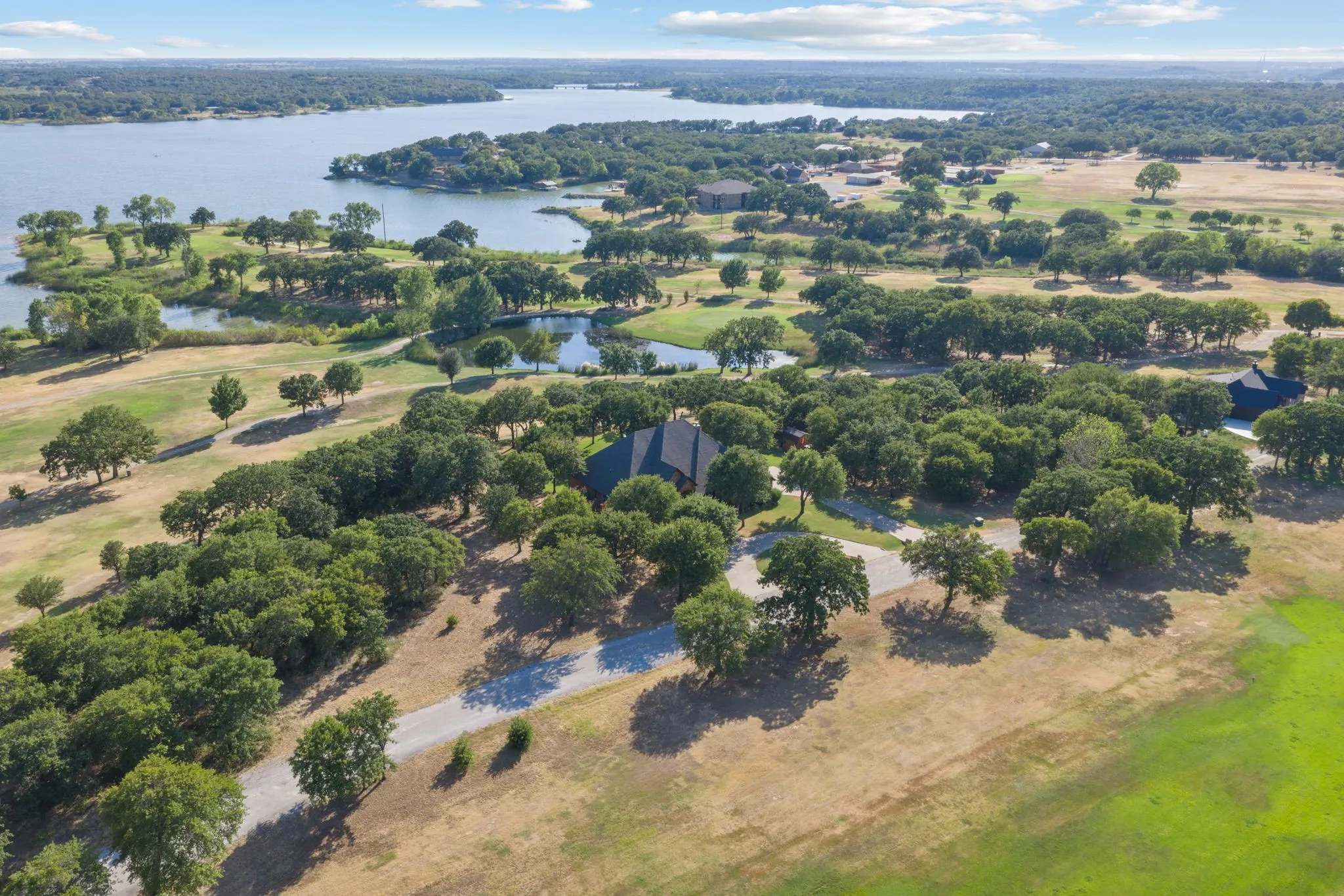 Single Family Residence For Sale in Eastland County , 173 Oakwood Trail, Eastland, Texas 76448, 3 Bedroom, 3 Bathroom, 3 Garage spaces, 2,770 Sqft, built in 2013, mls#21368549, Real Estate Agent in Eastland, Homes For Sale in Eastland county, Homes For Sale in Eastland, Realtor in Eastland Texas, Real Estate Brokerage Independent Realty Texas, Luminita Cordes Realtor