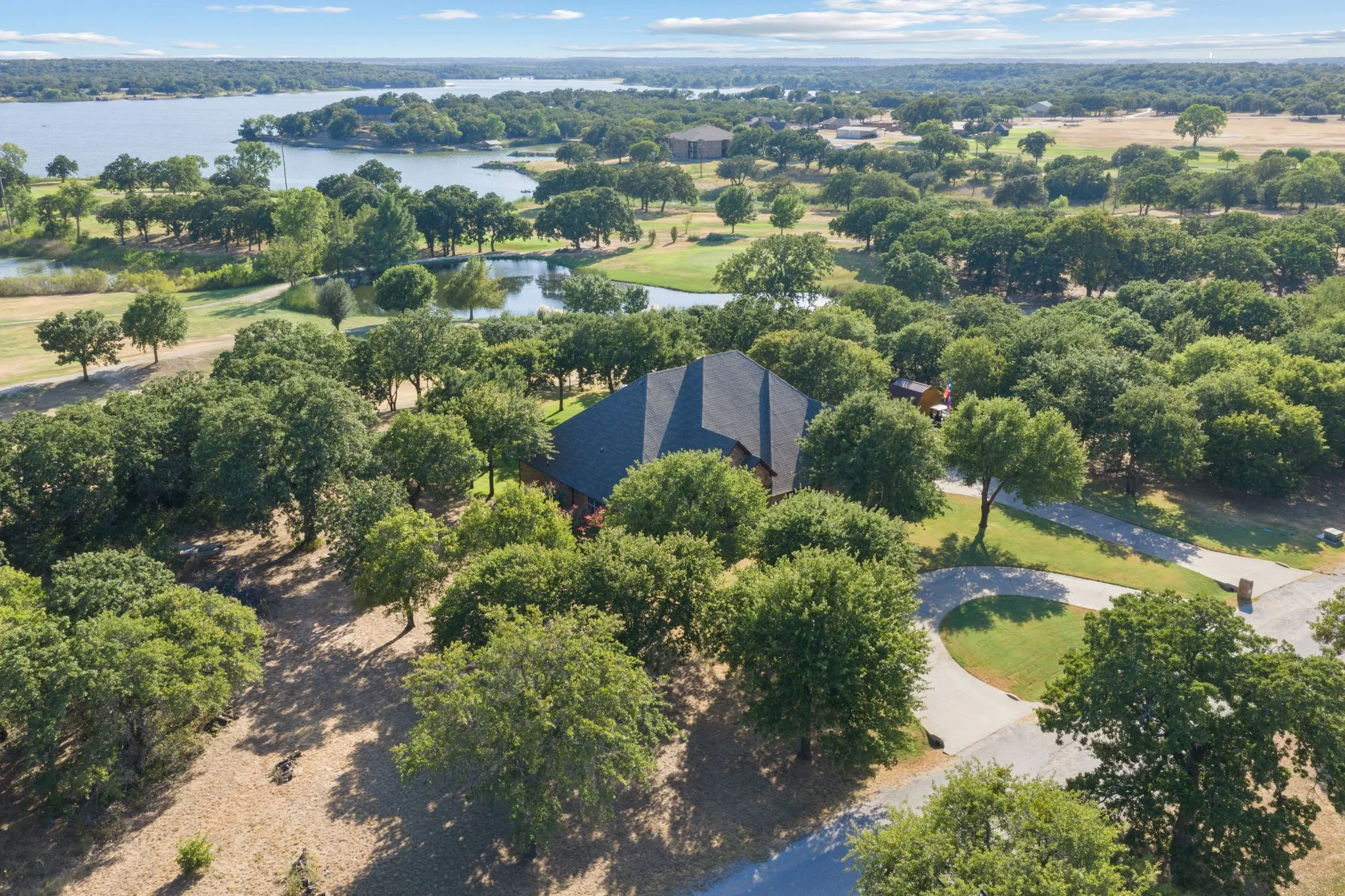Single Family Residence For Sale in Eastland County , 173 Oakwood Trail, Eastland, Texas 76448, 3 Bedroom, 3 Bathroom, 3 Garage spaces, 2,770 Sqft, built in 2013, mls#21368549, Real Estate Agent in Eastland, Homes For Sale in Eastland county, Homes For Sale in Eastland, Realtor in Eastland Texas, Real Estate Brokerage Independent Realty Texas, Luminita Cordes Realtor