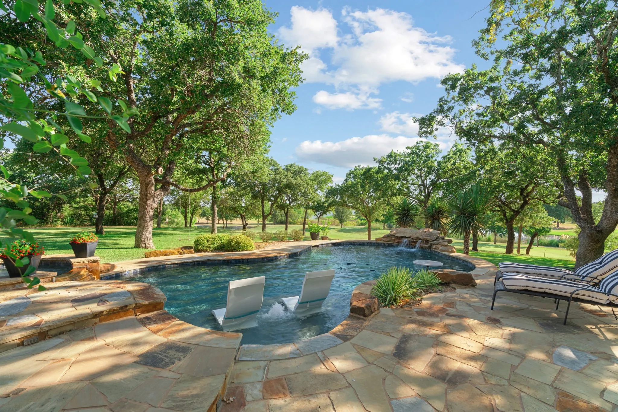 Single Family Residence For Sale in Eastland County , 173 Oakwood Trail, Eastland, Texas 76448, 3 Bedroom, 3 Bathroom, 3 Garage spaces, 2,770 Sqft, built in 2013, mls#21368549, Real Estate Agent in Eastland, Homes For Sale in Eastland county, Homes For Sale in Eastland, Realtor in Eastland Texas, Real Estate Brokerage Independent Realty Texas, Luminita Cordes Realtor