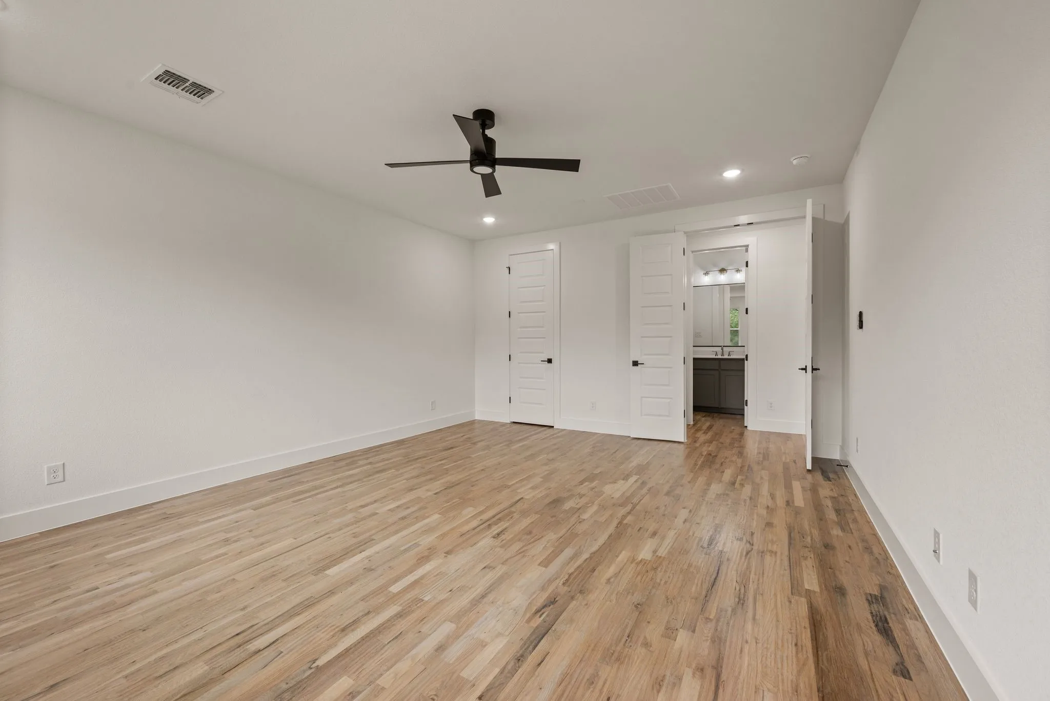 Single Family Residence For Sale in Parker County , 6009 Rolling Creek Court, Aledo, Texas 76008, 4 Bedroom, 4 Bathroom, 3 Garage spaces, 3,444 Sqft, built in 2026, mls#21370999, Real Estate Agent in Aledo, Homes For Sale in Parker county, Homes For Sale in Aledo, Realtor in Aledo Texas, Real Estate Brokerage Independent Realty Texas, Luminita Cordes Realtor