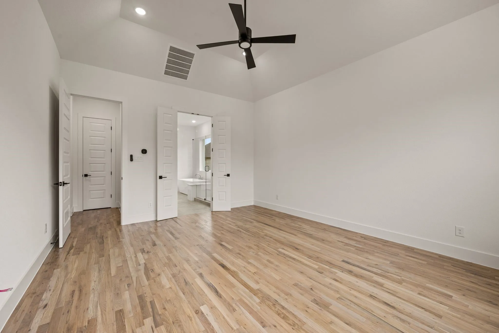 Single Family Residence For Sale in Parker County , 6009 Rolling Creek Court, Aledo, Texas 76008, 4 Bedroom, 4 Bathroom, 3 Garage spaces, 3,444 Sqft, built in 2026, mls#21370999, Real Estate Agent in Aledo, Homes For Sale in Parker county, Homes For Sale in Aledo, Realtor in Aledo Texas, Real Estate Brokerage Independent Realty Texas, Luminita Cordes Realtor