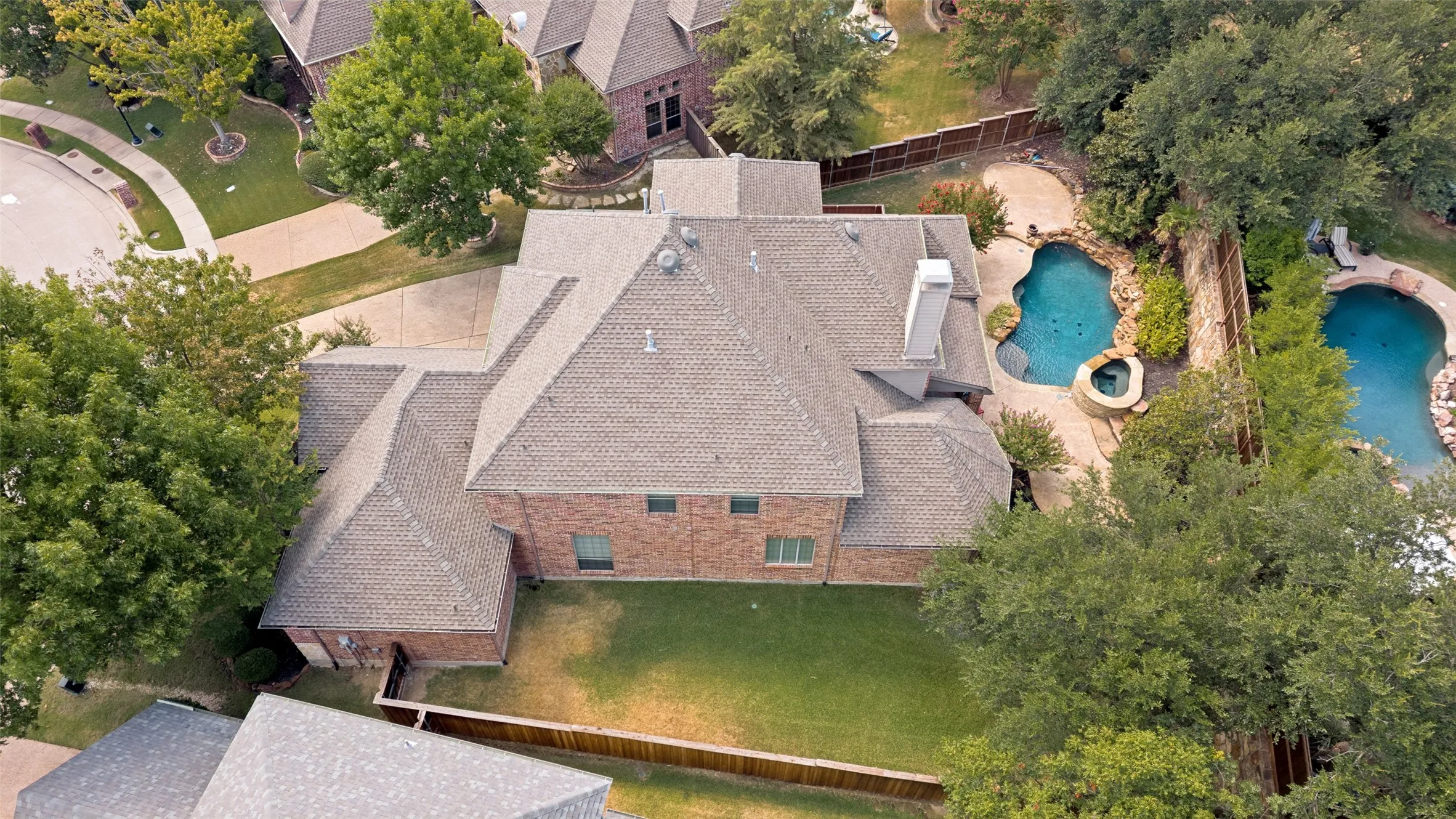 Single Family Residence For Sale in Collin County , 1001 Well Meadow Lane, Mc Kinney, Texas 75071, 5 Bedroom, 4 Bathroom, 3 Garage spaces, 3,848 Sqft, built in 2005, mls#21369157, Real Estate Agent in Mc Kinney, Homes For Sale in Collin county, Homes For Sale in Mc Kinney, Realtor in Mc Kinney Texas, Real Estate Brokerage Independent Realty Texas, Luminita Cordes Realtor