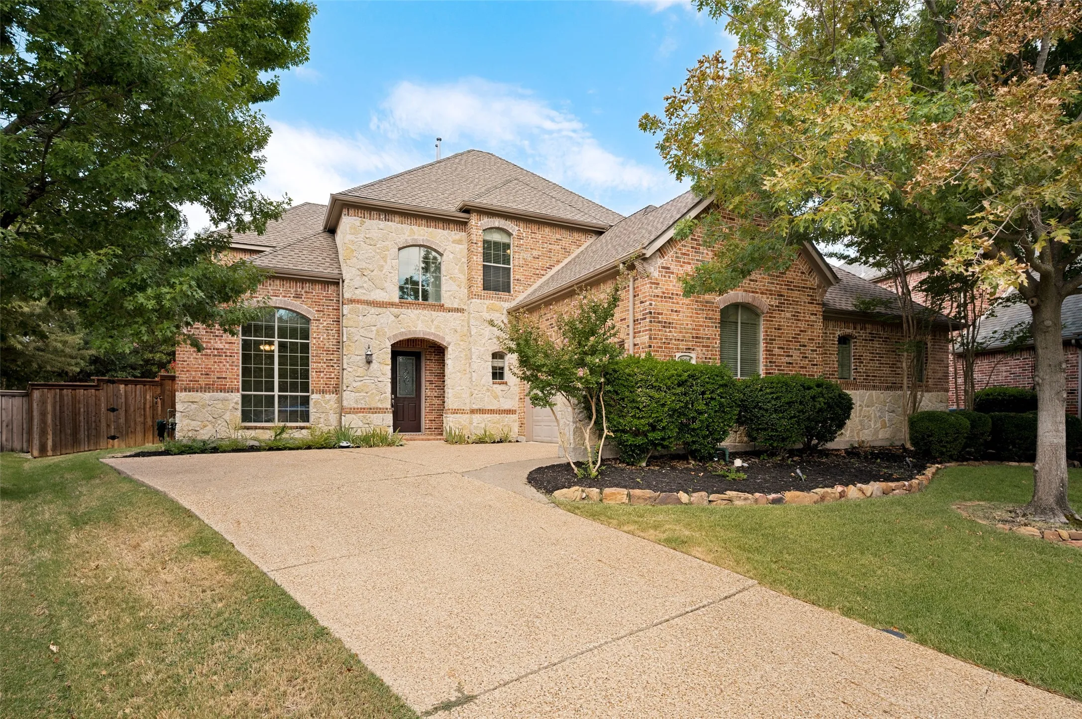 Single Family Residence For Sale in Collin County , 1001 Well Meadow Lane, Mc Kinney, Texas 75071, 5 Bedroom, 4 Bathroom, 3 Garage spaces, 3,848 Sqft, built in 2005, mls#21369157, Real Estate Agent in Mc Kinney, Homes For Sale in Collin county, Homes For Sale in Mc Kinney, Realtor in Mc Kinney Texas, Real Estate Brokerage Independent Realty Texas, Luminita Cordes Realtor