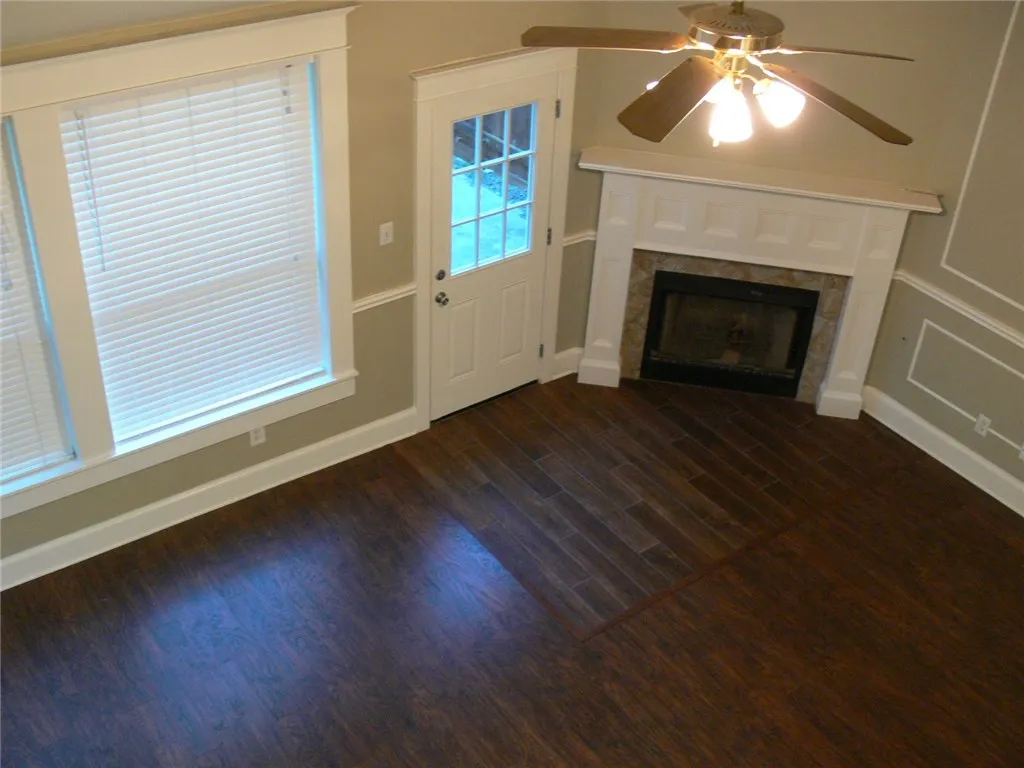 Single Family Residence For Rent in Collin County , 4917 SILVERWEED Drive, Mc Kinney, Texas 75070, 4 Bedroom, 3 Bathroom, 2 Garage spaces, 2,663 Sqft, built in 1999, mls#21371000, Real Estate Agent in Mc Kinney, Homes For Rent in Collin county, Homes For Rent in Mc Kinney, Realtor in Mc Kinney Texas, Real Estate Brokerage Independent Realty Texas, Luminita Cordes Realtor