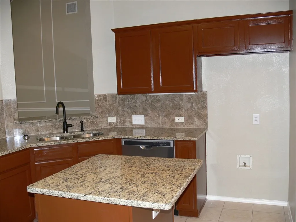 Single Family Residence For Rent in Collin County , 4917 SILVERWEED Drive, Mc Kinney, Texas 75070, 4 Bedroom, 3 Bathroom, 2 Garage spaces, 2,663 Sqft, built in 1999, mls#21371000, Real Estate Agent in Mc Kinney, Homes For Rent in Collin county, Homes For Rent in Mc Kinney, Realtor in Mc Kinney Texas, Real Estate Brokerage Independent Realty Texas, Luminita Cordes Realtor