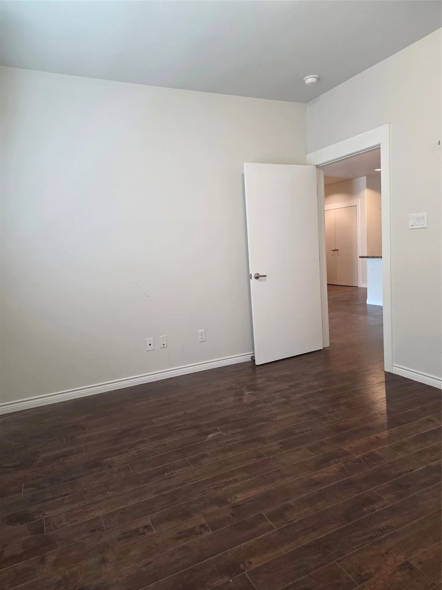 Condominium For Rent in Dallas County , 1100 W Trinity Mills Road 2044, Carrollton, Texas 75006, 2 Bedroom, 2 Bathroom, Garage spaces, 1,295 Sqft, built in 2012, mls#21371002, Real Estate Agent in Carrollton, Homes For Rent in Dallas county, Homes For Rent in Carrollton, Realtor in Carrollton Texas, Real Estate Brokerage Independent Realty Texas, Luminita Cordes Realtor