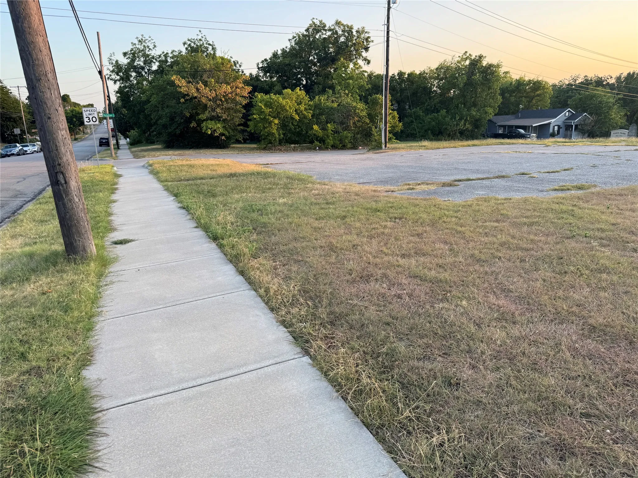 Unimproved Land For Sale in Collin County , 712 S Tennessee Street, Mc Kinney, Texas 75069, 0, 0, Garage spaces, 0 Sqft, built in 0, mls#21362524, Real Estate Agent in Mc Kinney, Homes For Sale in Collin county, Homes For Sale in Mc Kinney, Realtor in Mc Kinney Texas, Real Estate Brokerage Independent Realty Texas, Luminita Cordes Realtor