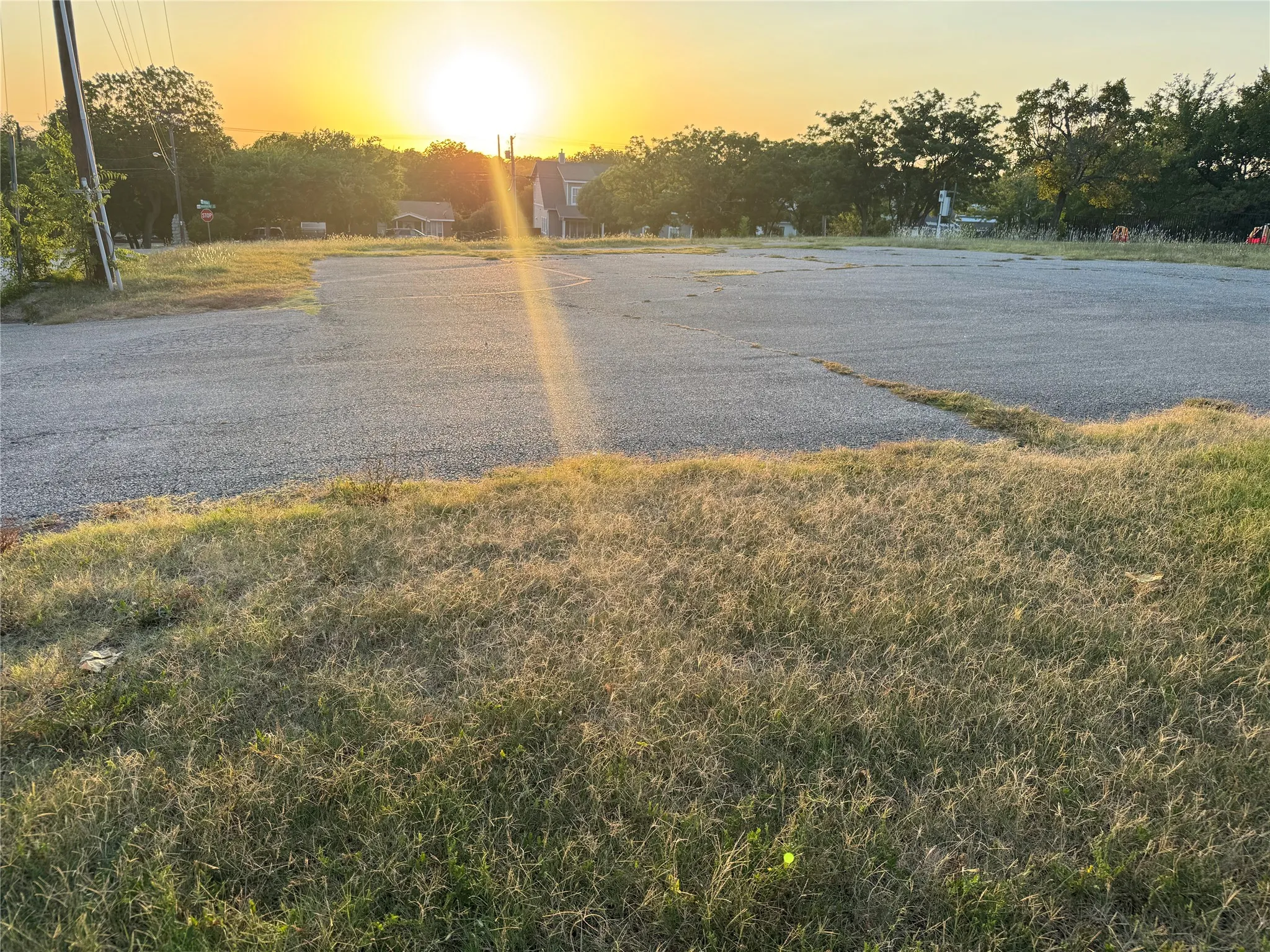Unimproved Land For Sale in Collin County , 712 S Tennessee Street, Mc Kinney, Texas 75069, 0, 0, Garage spaces, 0 Sqft, built in 0, mls#21362524, Real Estate Agent in Mc Kinney, Homes For Sale in Collin county, Homes For Sale in Mc Kinney, Realtor in Mc Kinney Texas, Real Estate Brokerage Independent Realty Texas, Luminita Cordes Realtor