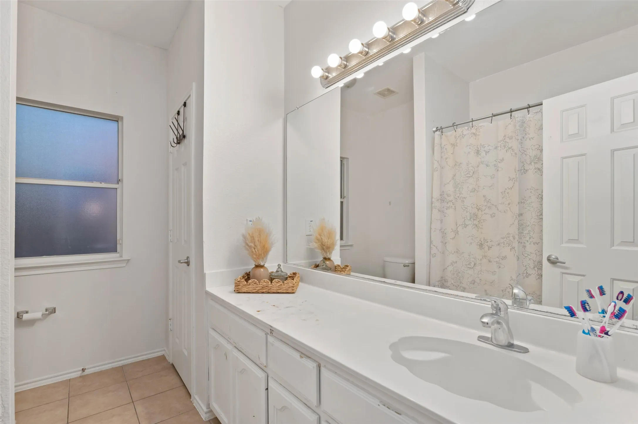 Upstairs bathroom