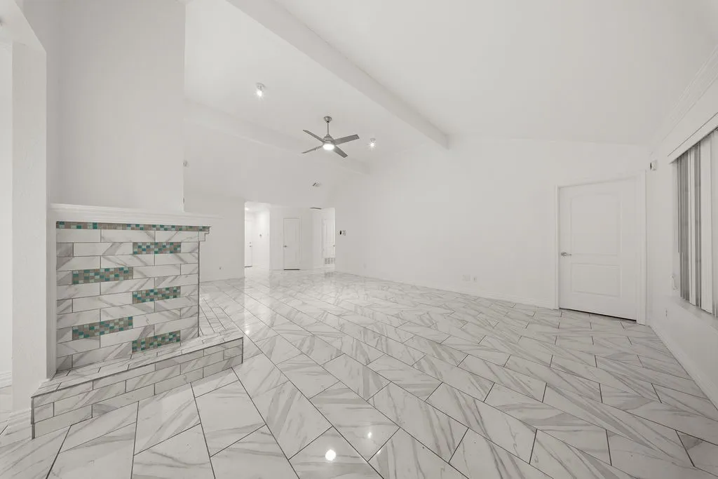Single Family Residence For Rent in Dallas County , 4952 Hollow Ridge Road, Dallas, Texas 75227, 4 Bedroom, 2 Bathroom, 2 Garage spaces, 1,909 Sqft, built in 1985, mls#21368505, Real Estate Agent in Dallas, Homes For Rent in Dallas county, Homes For Rent in Dallas, Realtor in Dallas Texas, Real Estate Brokerage Independent Realty Texas, Luminita Cordes Realtor