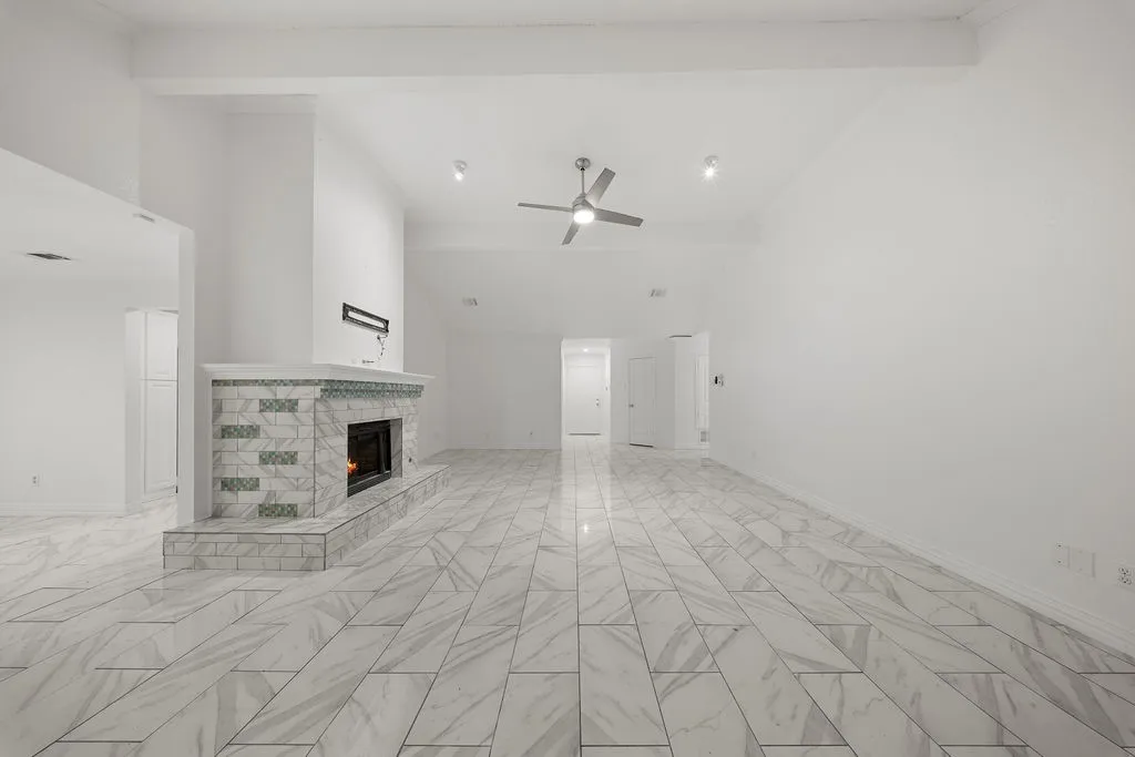 Single Family Residence For Rent in Dallas County , 4952 Hollow Ridge Road, Dallas, Texas 75227, 4 Bedroom, 2 Bathroom, 2 Garage spaces, 1,909 Sqft, built in 1985, mls#21368505, Real Estate Agent in Dallas, Homes For Rent in Dallas county, Homes For Rent in Dallas, Realtor in Dallas Texas, Real Estate Brokerage Independent Realty Texas, Luminita Cordes Realtor