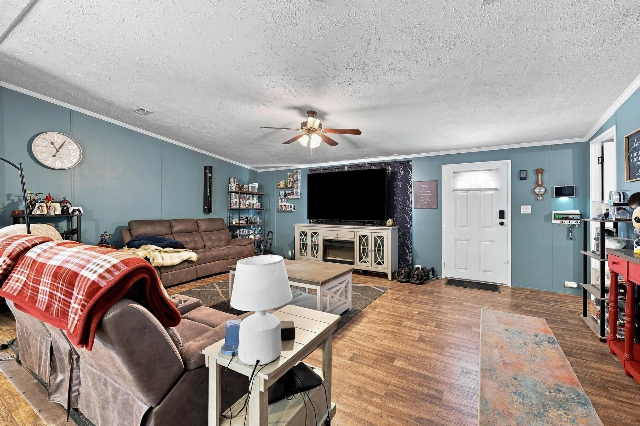 Mobile Home For Sale in Cooke County , 60 County Road 196, Gainesville, Texas 76240, 3 Bedroom, 2 Bathroom, Garage spaces, 1,536 Sqft, built in 2017, mls#21370984, Real Estate Agent in Gainesville, Homes For Sale in Cooke county, Homes For Sale in Gainesville, Realtor in Gainesville Texas, Real Estate Brokerage Independent Realty Texas, Luminita Cordes Realtor