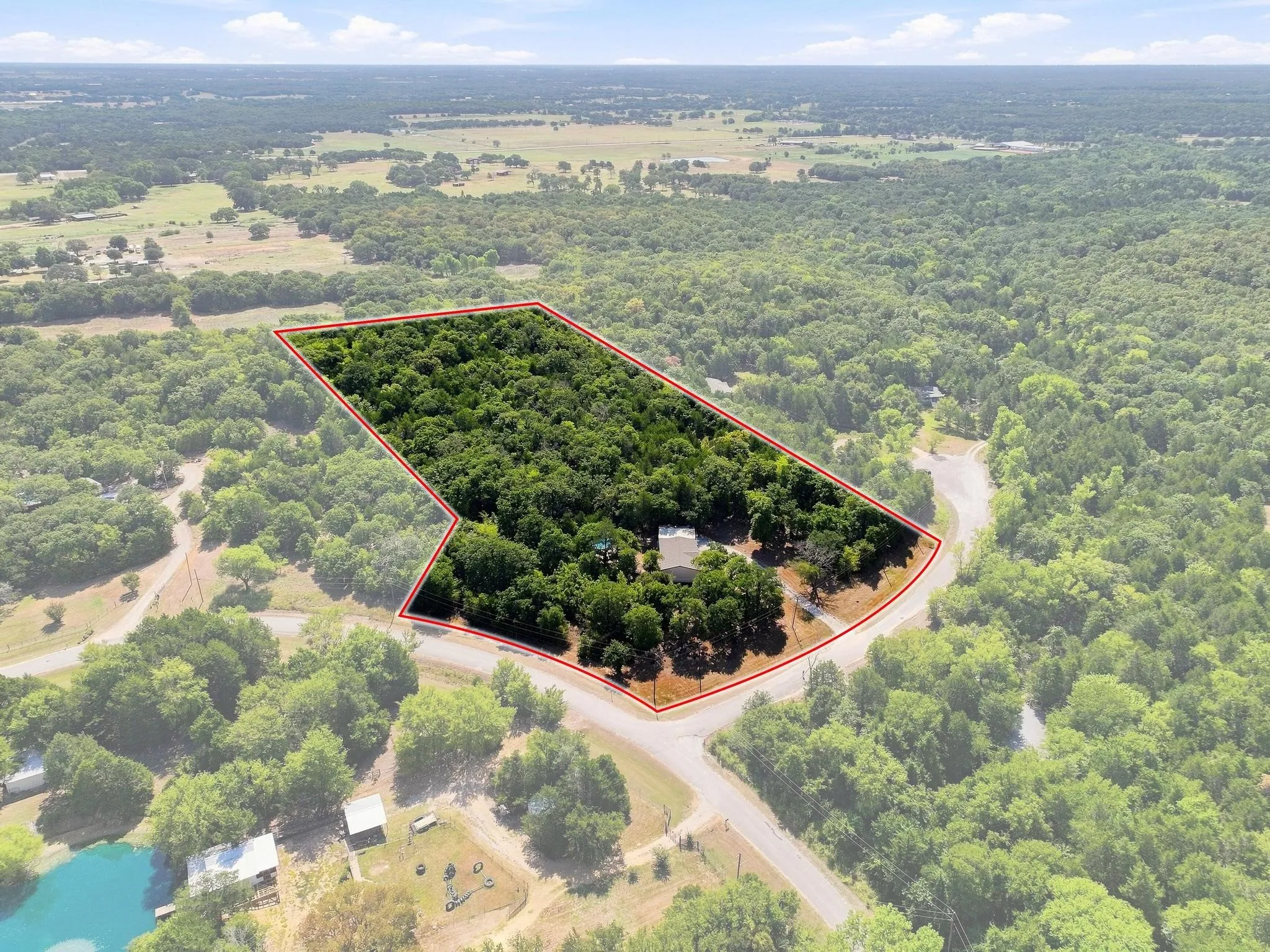 Mobile Home For Sale in Cooke County , 60 County Road 196, Gainesville, Texas 76240, 3 Bedroom, 2 Bathroom, Garage spaces, 1,536 Sqft, built in 2017, mls#21370984, Real Estate Agent in Gainesville, Homes For Sale in Cooke county, Homes For Sale in Gainesville, Realtor in Gainesville Texas, Real Estate Brokerage Independent Realty Texas, Luminita Cordes Realtor