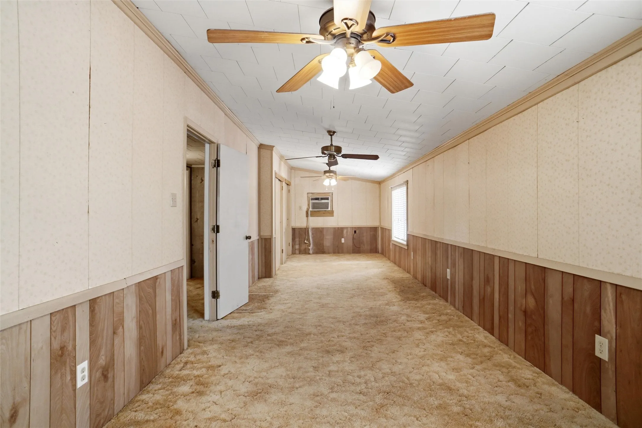 Large 3rd Upstairs Bedroom