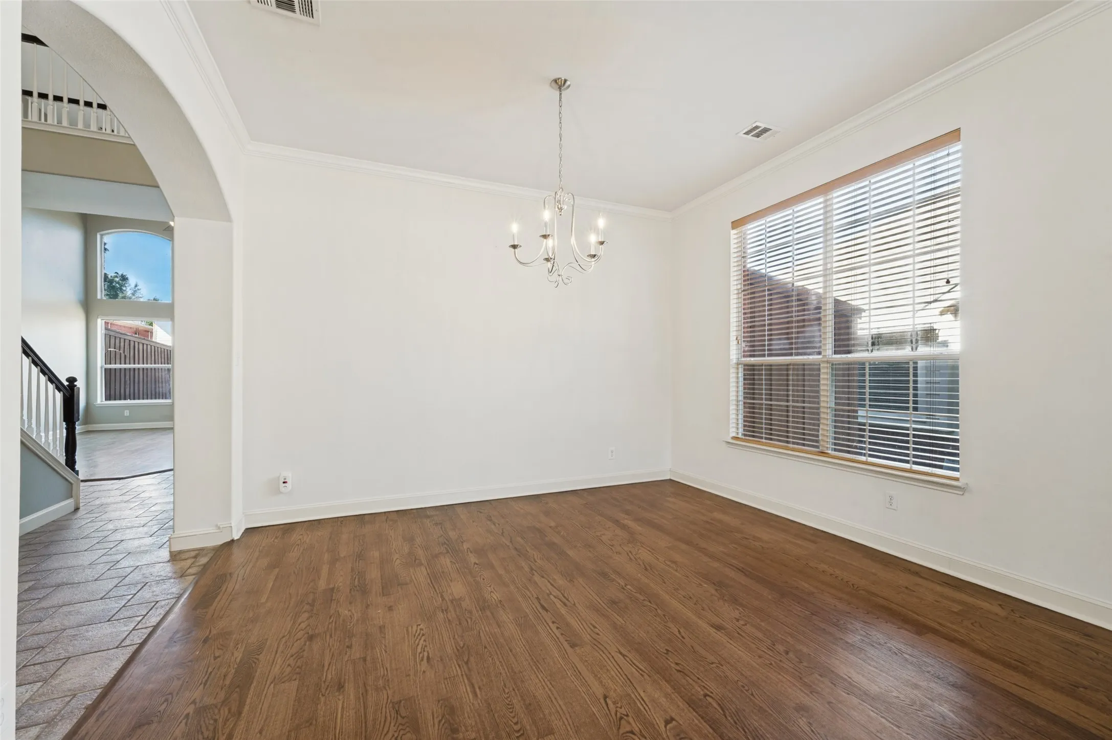 Single Family Residence For Rent in Denton County , 12731 Daimler Drive, Frisco, Texas 75033, 4 Bedroom, 4 Bathroom, 2 Garage spaces, 3,707 Sqft, built in 2002, mls#21370995, Real Estate Agent in Frisco, Homes For Rent in Denton county, Homes For Rent in Frisco, Realtor in Frisco Texas, Real Estate Brokerage Independent Realty Texas, Luminita Cordes Realtor
