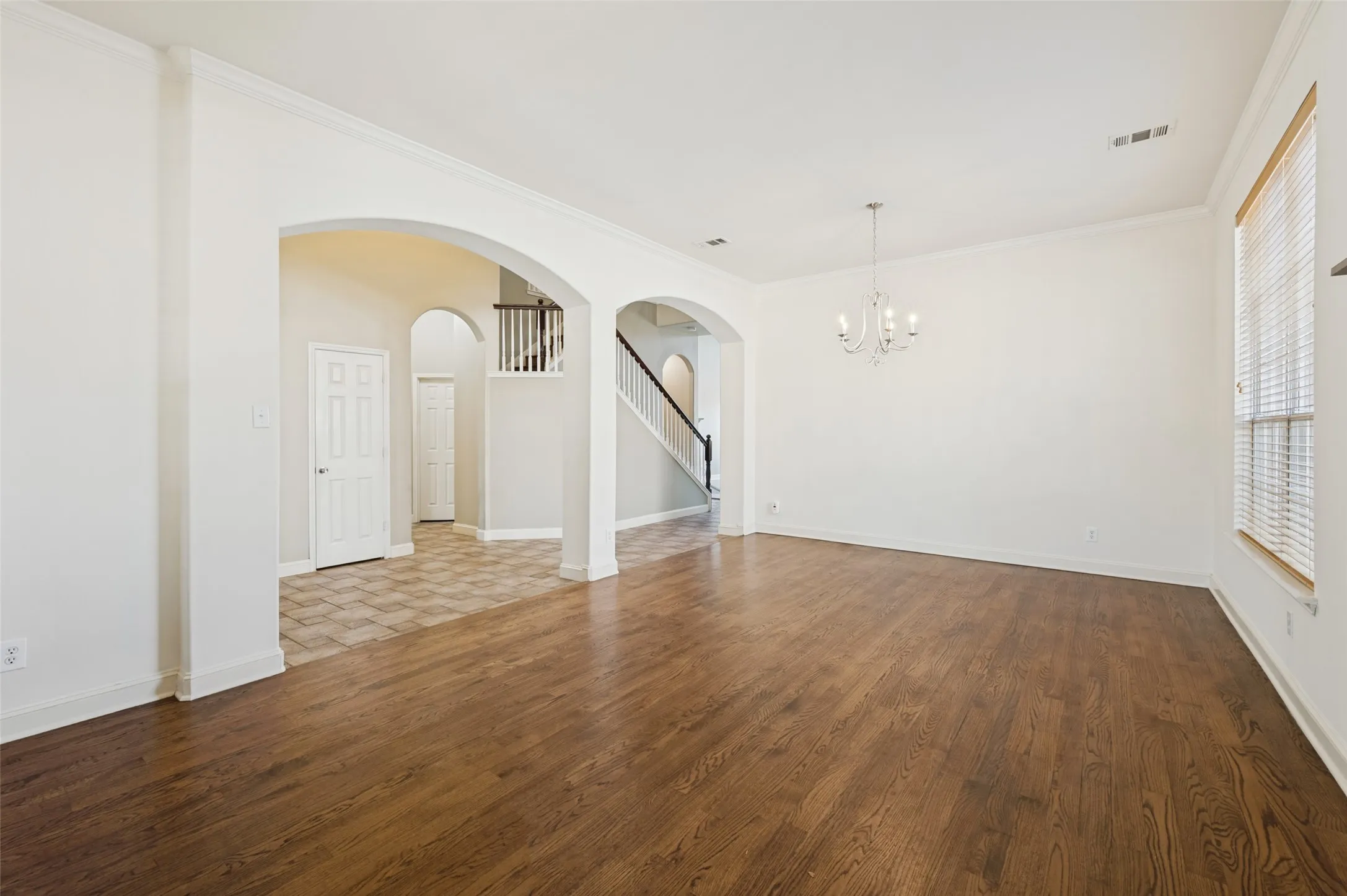 Single Family Residence For Rent in Denton County , 12731 Daimler Drive, Frisco, Texas 75033, 4 Bedroom, 4 Bathroom, 2 Garage spaces, 3,707 Sqft, built in 2002, mls#21370995, Real Estate Agent in Frisco, Homes For Rent in Denton county, Homes For Rent in Frisco, Realtor in Frisco Texas, Real Estate Brokerage Independent Realty Texas, Luminita Cordes Realtor