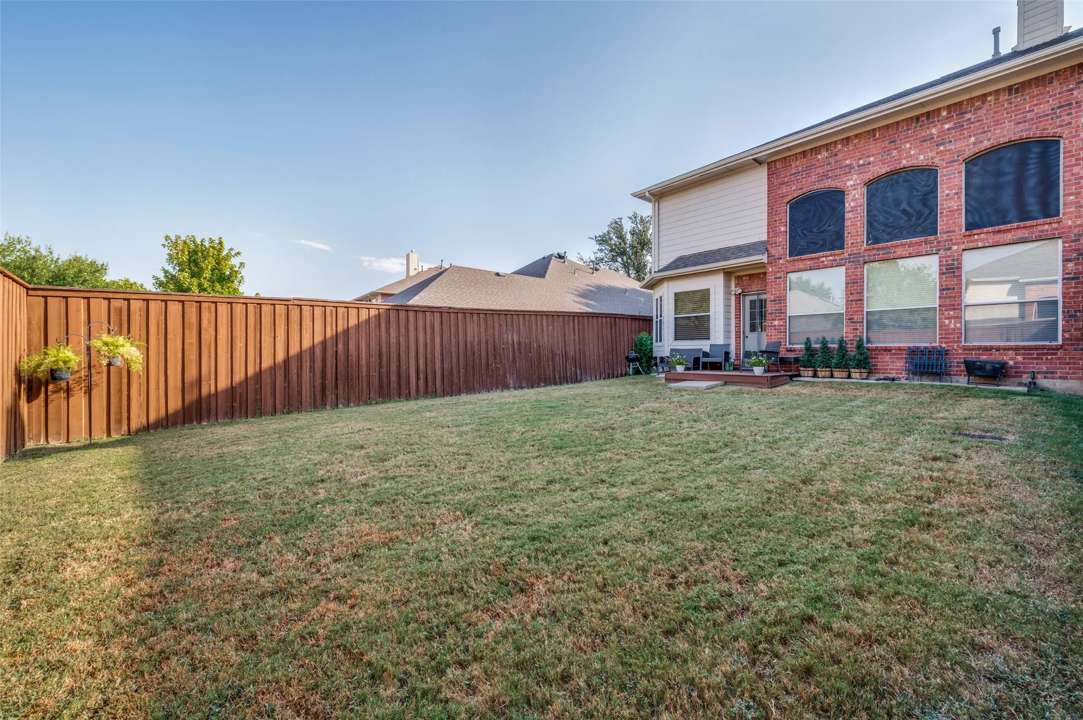 Single Family Residence For Rent in Denton County , 12731 Daimler Drive, Frisco, Texas 75033, 4 Bedroom, 4 Bathroom, 2 Garage spaces, 3,707 Sqft, built in 2002, mls#21370995, Real Estate Agent in Frisco, Homes For Rent in Denton county, Homes For Rent in Frisco, Realtor in Frisco Texas, Real Estate Brokerage Independent Realty Texas, Luminita Cordes Realtor