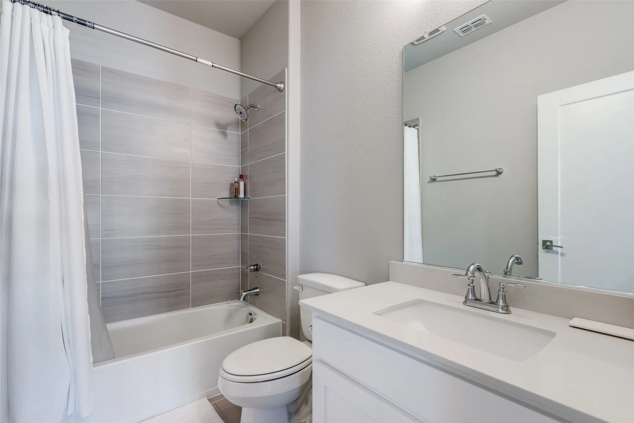 Single Family Residence For Rent in Collin County , 4801 Sagan Drive, Mc Kinney, Texas 75071, 5 Bedroom, 4 Bathroom, 2 Garage spaces, 3,609 Sqft, built in 2023, mls#21371016, Real Estate Agent in Mc Kinney, Homes For Rent in Collin county, Homes For Rent in Mc Kinney, Realtor in Mc Kinney Texas, Real Estate Brokerage Independent Realty Texas, Luminita Cordes Realtor