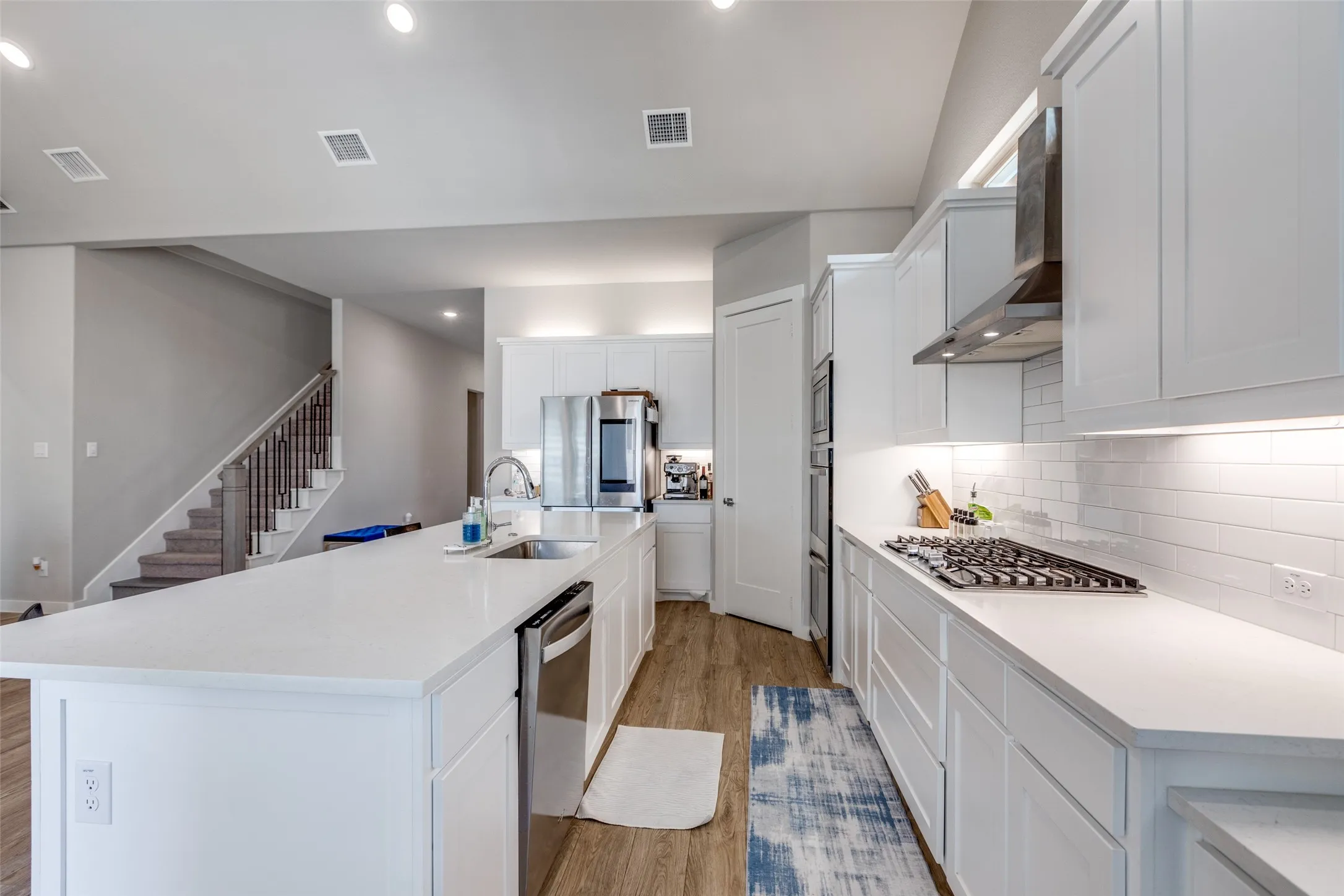 Single Family Residence For Rent in Collin County , 4801 Sagan Drive, Mc Kinney, Texas 75071, 5 Bedroom, 4 Bathroom, 2 Garage spaces, 3,609 Sqft, built in 2023, mls#21371016, Real Estate Agent in Mc Kinney, Homes For Rent in Collin county, Homes For Rent in Mc Kinney, Realtor in Mc Kinney Texas, Real Estate Brokerage Independent Realty Texas, Luminita Cordes Realtor