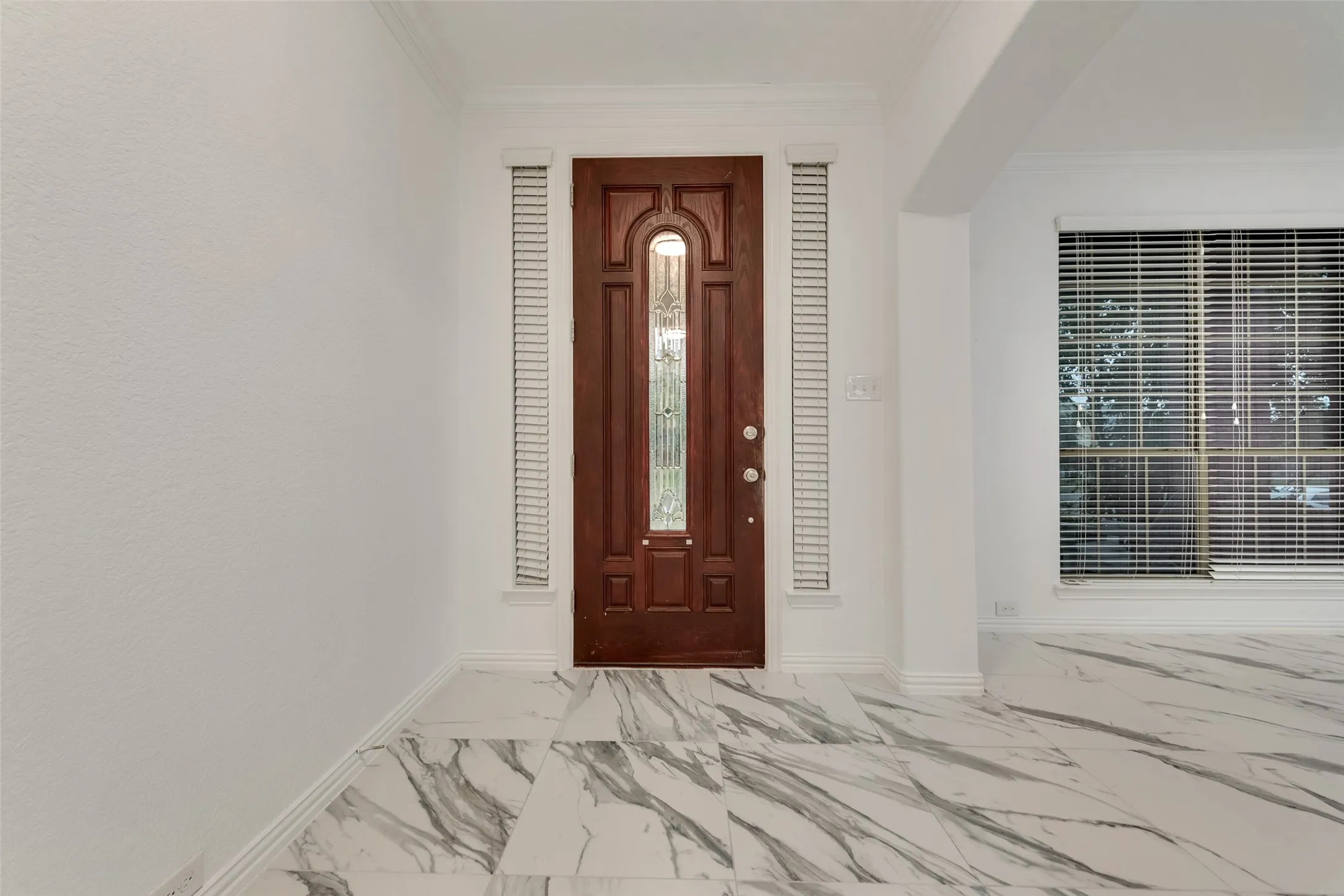 Single Family Residence For Rent in Denton County , 305 Blythe Bridge Drive, Roanoke, Texas 76262, 4 Bedroom, 4 Bathroom, 2 Garage spaces, 4,688 Sqft, built in 2009, mls#21370196, Real Estate Agent in Roanoke, Homes For Rent in Denton county, Homes For Rent in Roanoke, Realtor in Roanoke Texas, Real Estate Brokerage Independent Realty Texas, Luminita Cordes Realtor