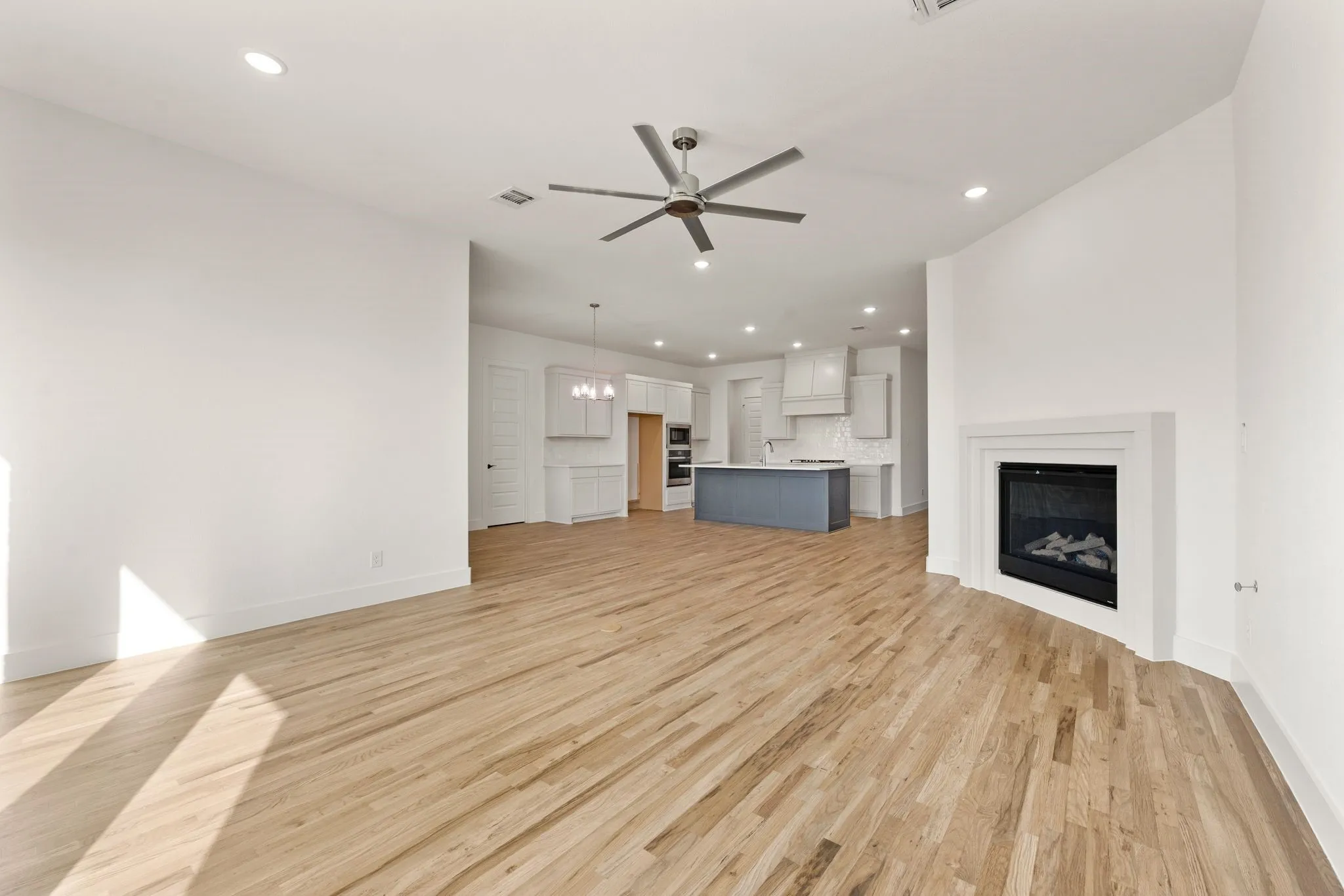 Single Family Residence For Sale in Wise County , 167 Springfield Street, New Fairview, Texas 76078, 4 Bedroom, 3 Bathroom, 3 Garage spaces, 2,663 Sqft, built in 2026, mls#21371022, Real Estate Agent in New Fairview, Homes For Sale in Wise county, Homes For Sale in New Fairview, Realtor in New Fairview Texas, Real Estate Brokerage Independent Realty Texas, Luminita Cordes Realtor