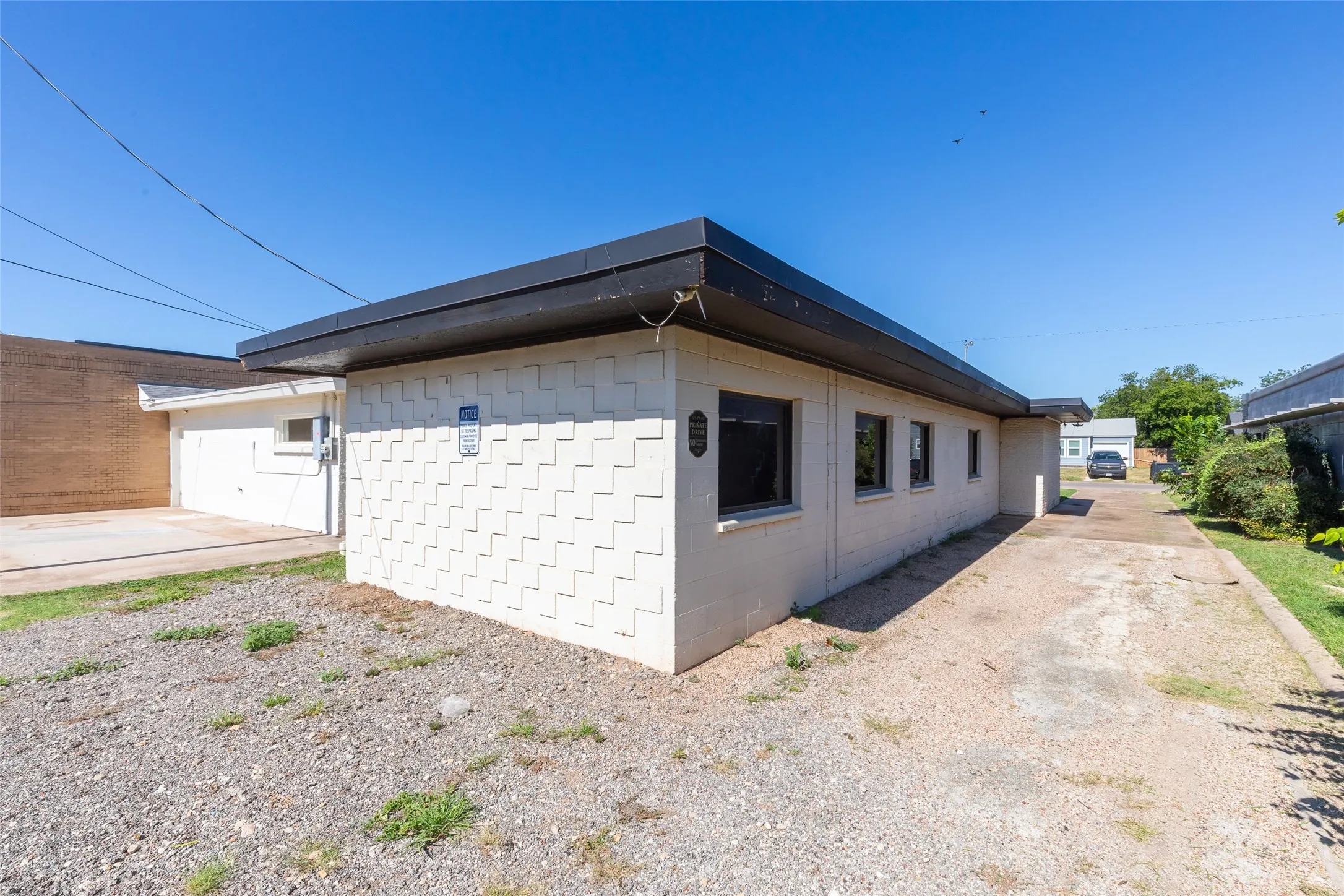 Office For Rent in Taylor County , 1311 Hickory Street, Abilene, Texas 79601, 0, 0, Garage spaces, 0 Sqft, built in 1956, mls#21371014, Real Estate Agent in Abilene, Homes For Rent in Taylor county, Homes For Rent in Abilene, Realtor in Abilene Texas, Real Estate Brokerage Independent Realty Texas, Luminita Cordes Realtor