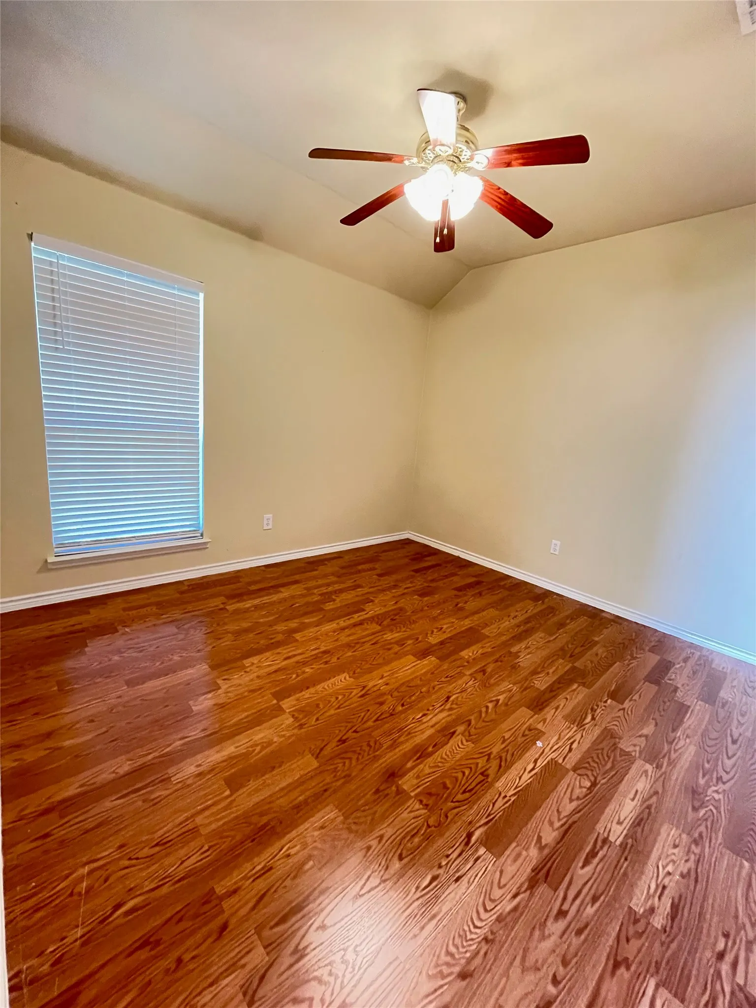 Single Family Residence For Rent in Collin County , 1425 Landsford Drive, Allen, Texas 75013, 4 Bedroom, 3 Bathroom, 2 Garage spaces, 2,375 Sqft, built in 2001, mls#21371026, Real Estate Agent in Allen, Homes For Rent in Collin county, Homes For Rent in Allen, Realtor in Allen Texas, Real Estate Brokerage Independent Realty Texas, Luminita Cordes Realtor