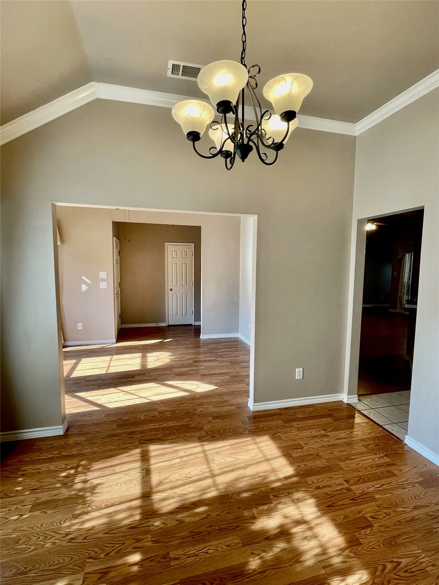 Single Family Residence For Rent in Collin County , 1425 Landsford Drive, Allen, Texas 75013, 4 Bedroom, 3 Bathroom, 2 Garage spaces, 2,375 Sqft, built in 2001, mls#21371026, Real Estate Agent in Allen, Homes For Rent in Collin county, Homes For Rent in Allen, Realtor in Allen Texas, Real Estate Brokerage Independent Realty Texas, Luminita Cordes Realtor