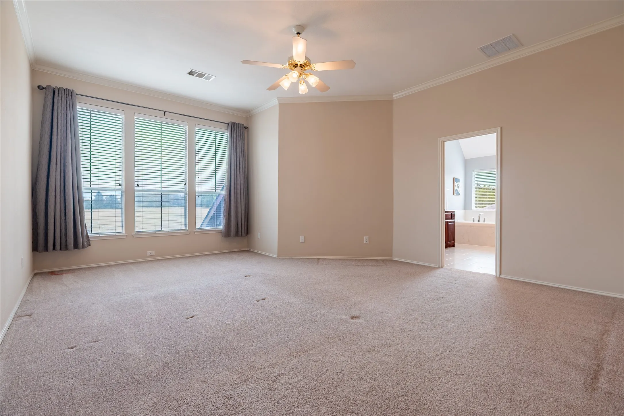 Single Family Residence For Sale in Dallas County , 3414 Chapelwood Drive, Sunnyvale, Texas 75182, 4 Bedroom, 3 Bathroom, 2 Garage spaces, 3,424 Sqft, built in 1999, mls#21370162, Real Estate Agent in Sunnyvale, Homes For Sale in Dallas county, Homes For Sale in Sunnyvale, Realtor in Sunnyvale Texas, Real Estate Brokerage Independent Realty Texas, Luminita Cordes Realtor