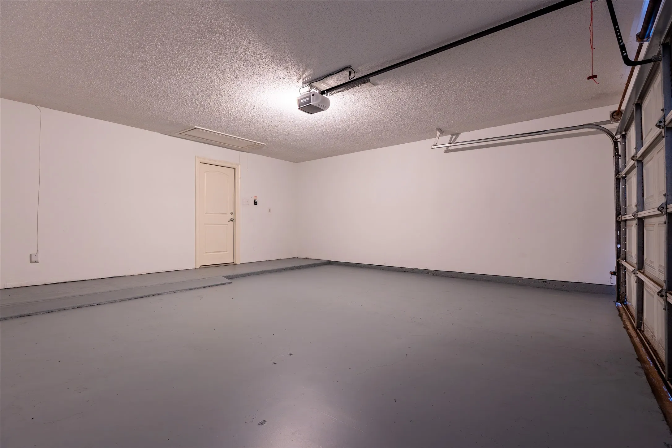 Single Family Residence For Sale in Dallas County , 3414 Chapelwood Drive, Sunnyvale, Texas 75182, 4 Bedroom, 3 Bathroom, 2 Garage spaces, 3,424 Sqft, built in 1999, mls#21370162, Real Estate Agent in Sunnyvale, Homes For Sale in Dallas county, Homes For Sale in Sunnyvale, Realtor in Sunnyvale Texas, Real Estate Brokerage Independent Realty Texas, Luminita Cordes Realtor